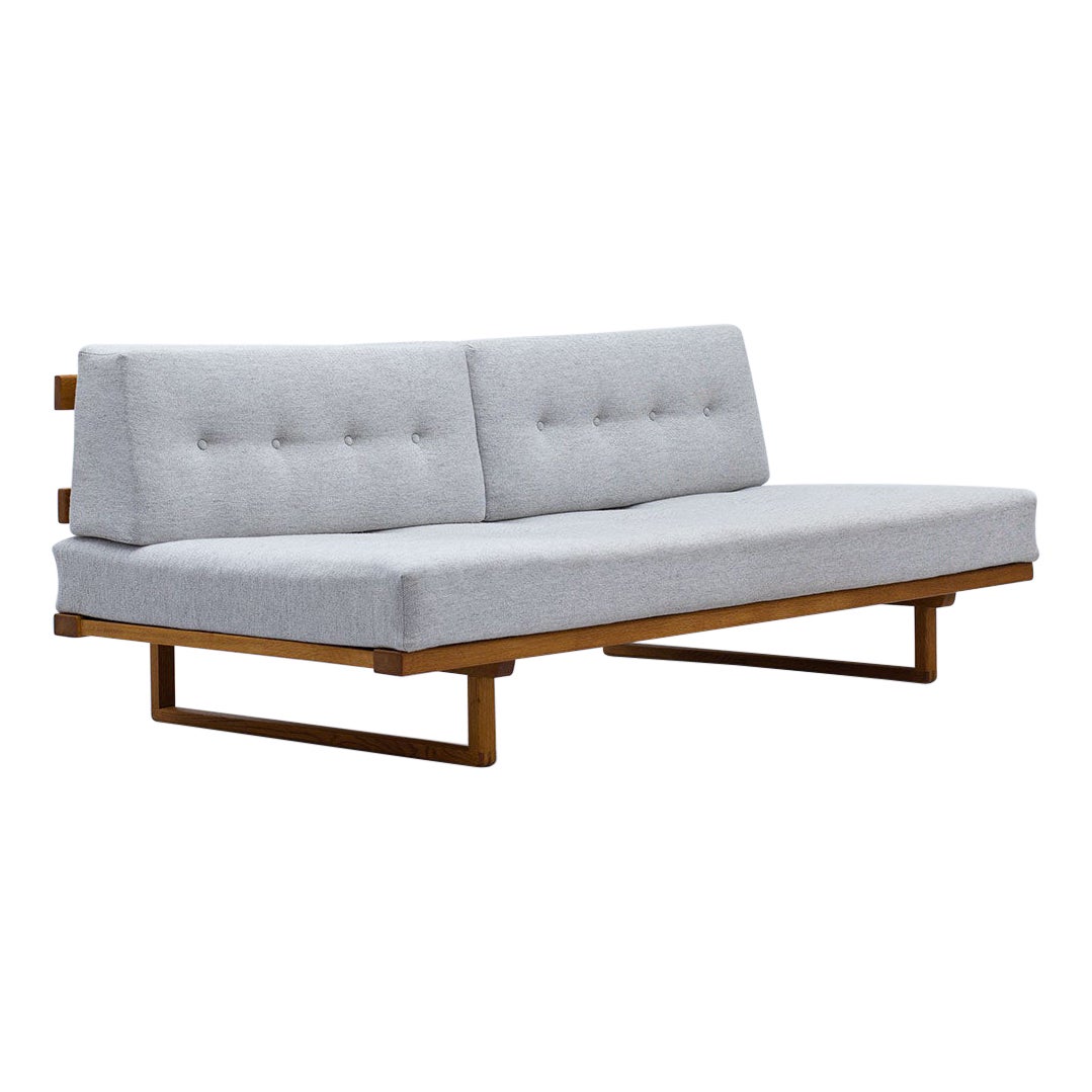 Børge Mogensen Daybed 4312 of Oak and Wool by Fredericia Stolefabrik, Denmark