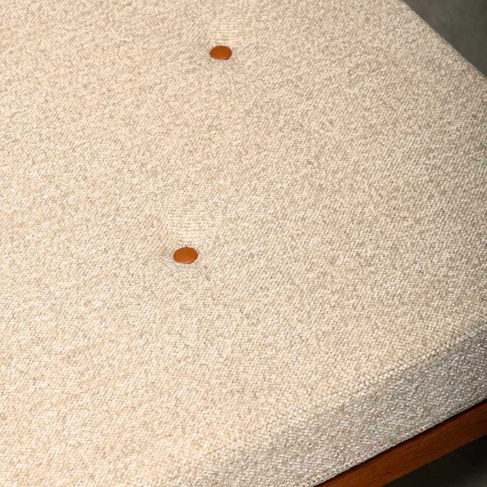 Børge Mogensen daybed in oak and natural mixed fabric for Fredericia Stolefabrik 3