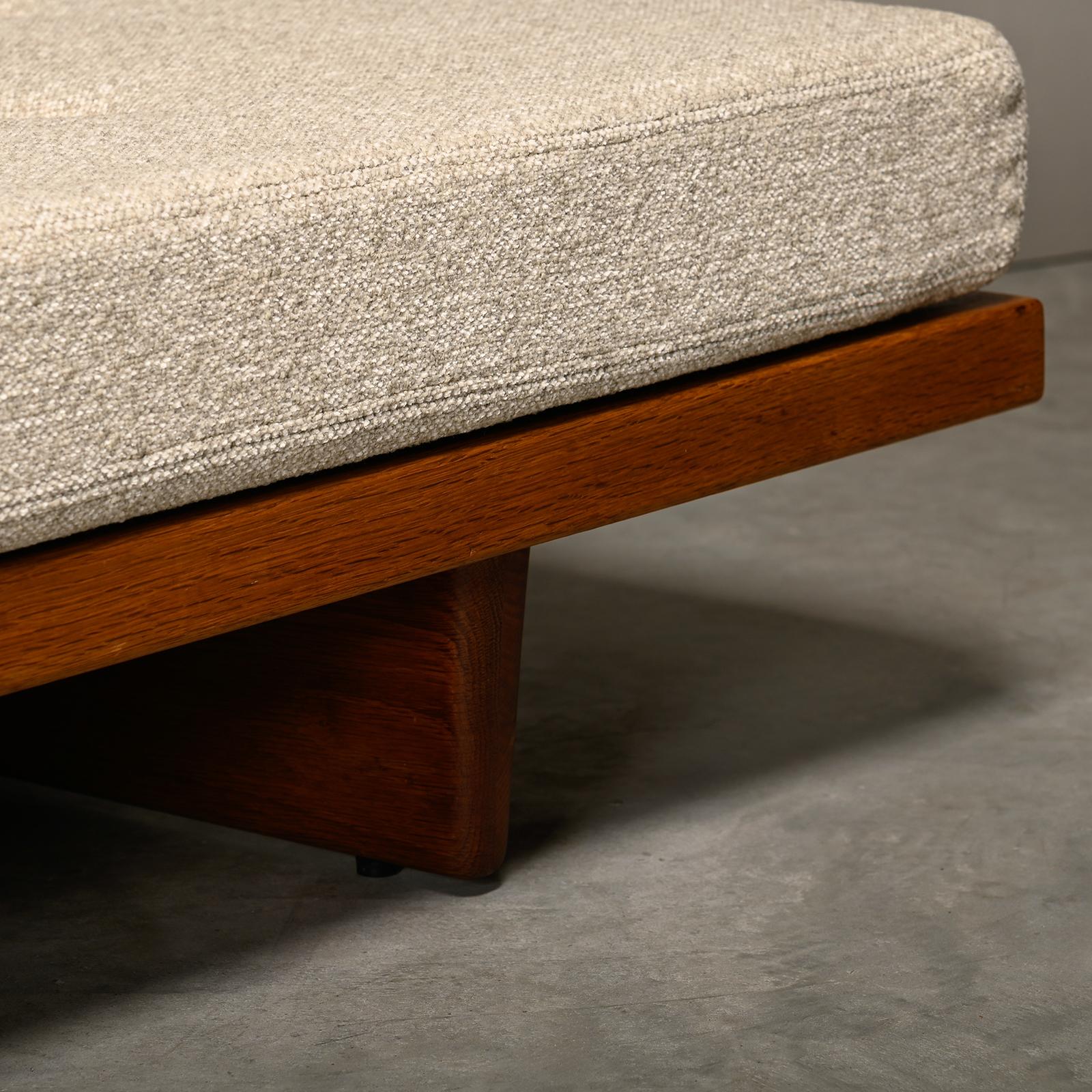 Børge Mogensen daybed in oak and natural mixed fabric for Fredericia Stolefabrik 6