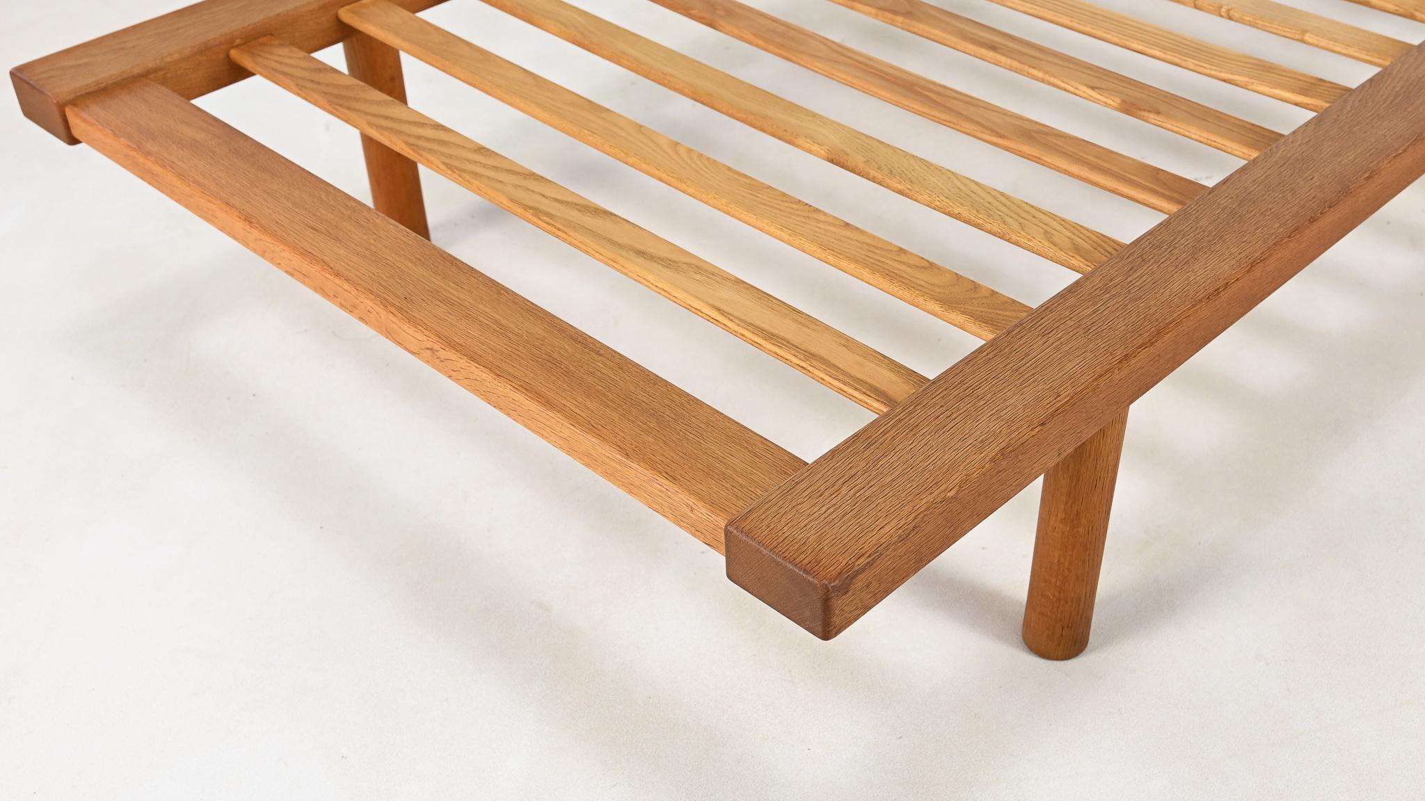 Børge Mogensen, Daybed Model 190 for Fredericia Stolefabrik. Denmark, C.1950 For Sale 6