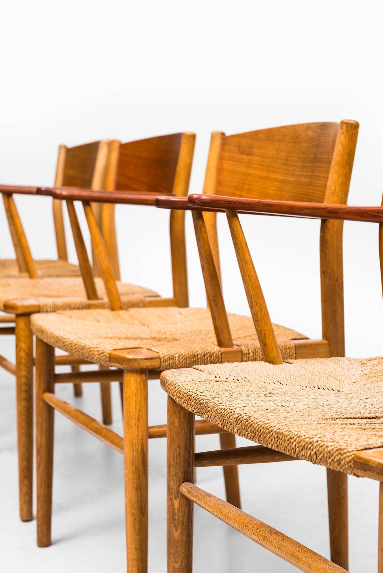 Rare set of four armchairs and two dining chairs designed by Børge Mogensen. Produced by Søborg Møbelfabrik in Denmark.