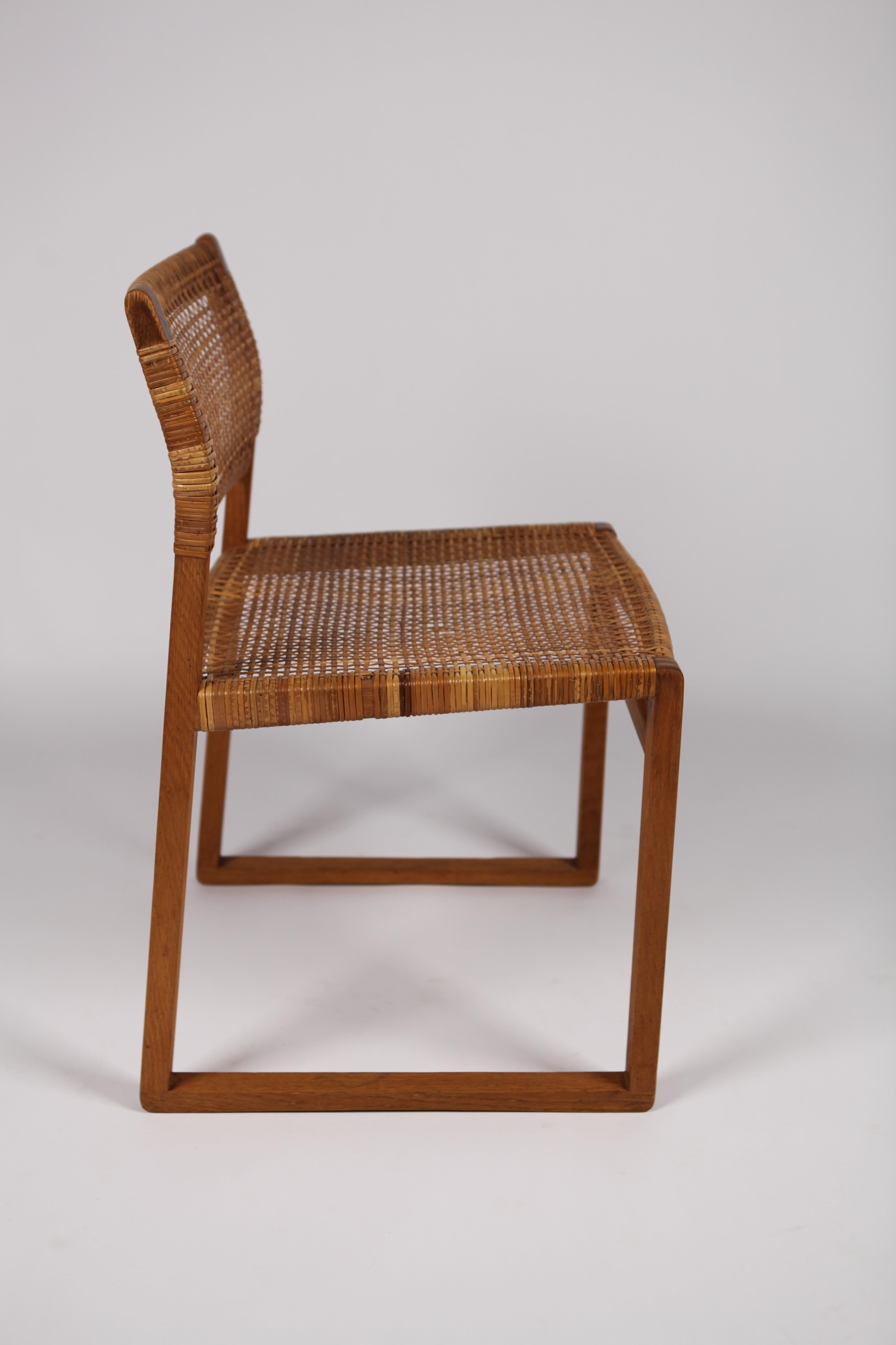 Børge Mogensen, Dining Chairs in Oak and Woven Cane, Denmark, 1957 6