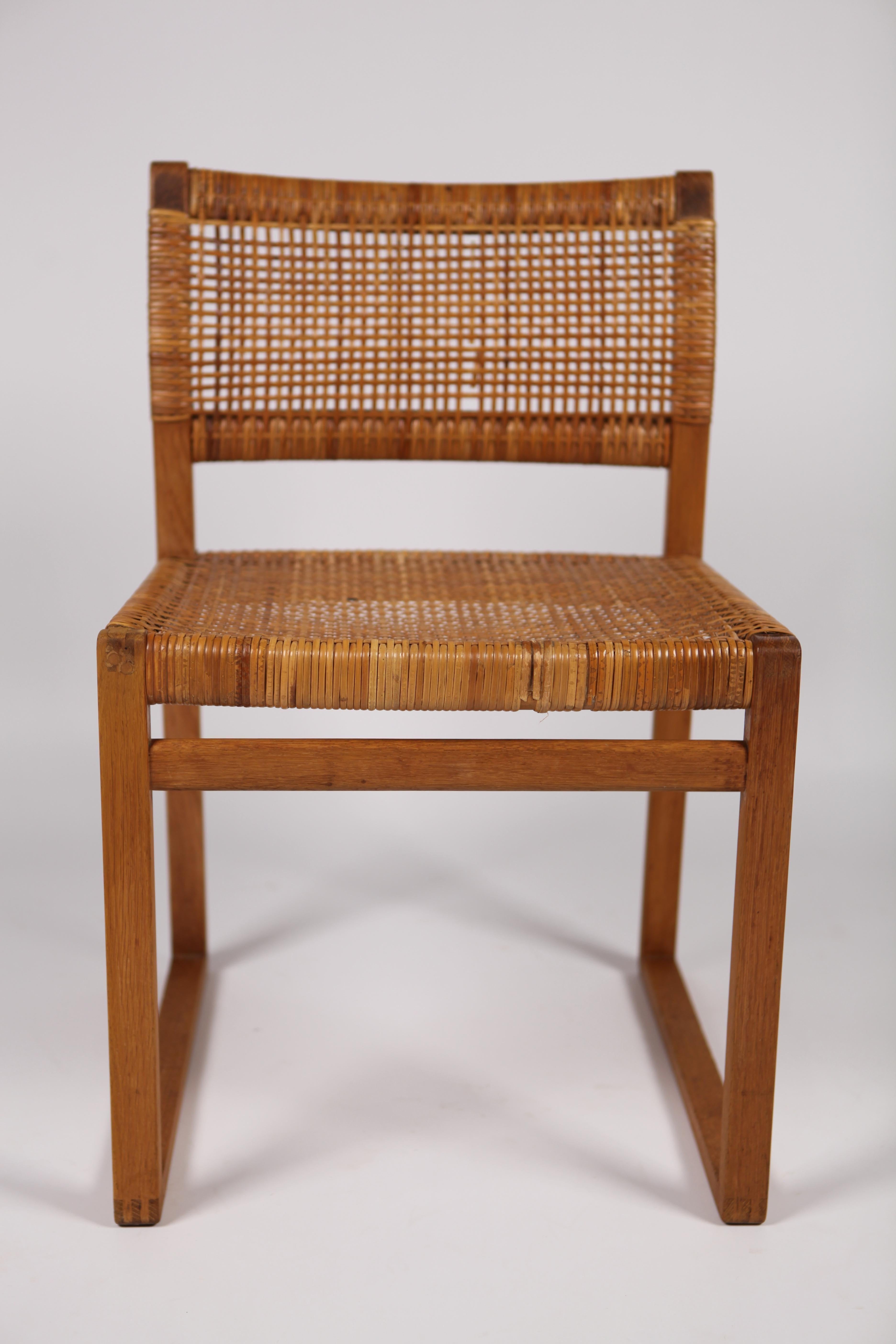 Børge Mogensen, Dining Chairs in Oak and Woven Cane, Denmark, 1957 1