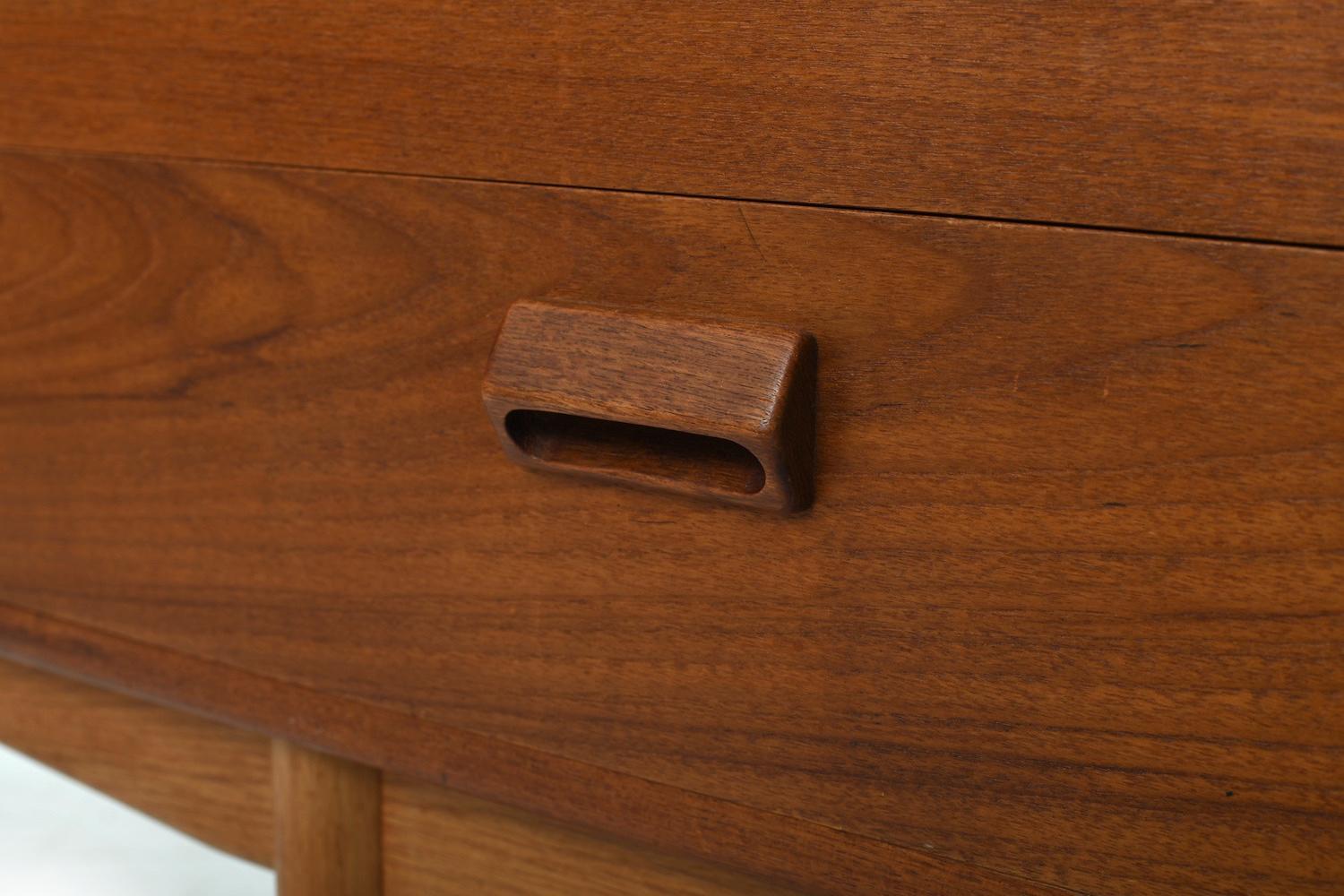Børge Mogensen Double Dresser Teak & Oak 1950s. 4