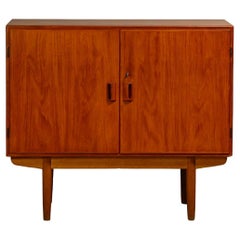 Vintage Børge Mogensen early sideboard in teak and oak for Søborg Møbler Denmark