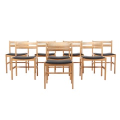 Børge Mogensen Eight Dining Charis, Model Asserbo, Oregon Pine and Black Leather