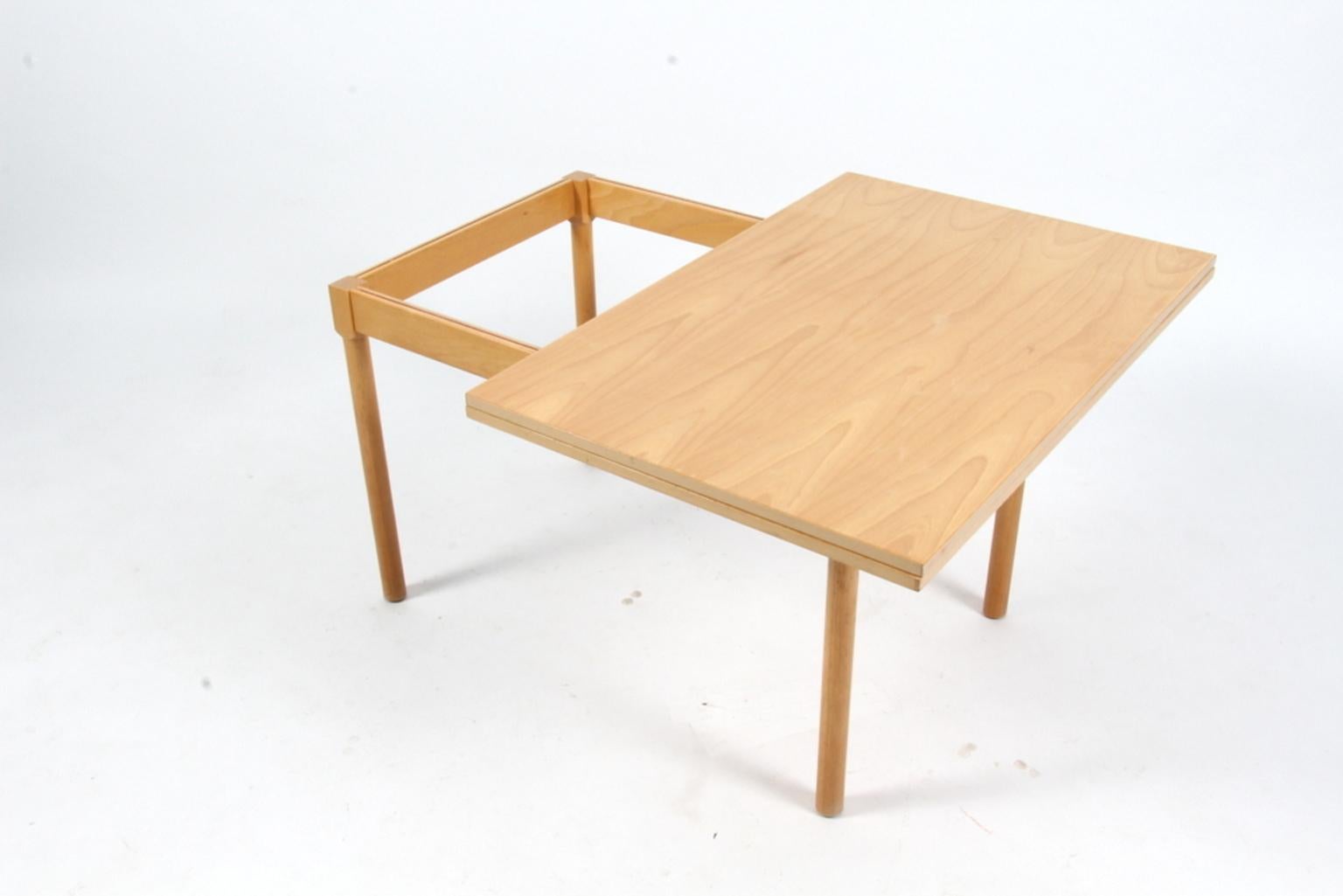 Scandinavian Modern Børge Mogensen Folding Table, Model 4500, in Beech, Fritz Hansen, 1989