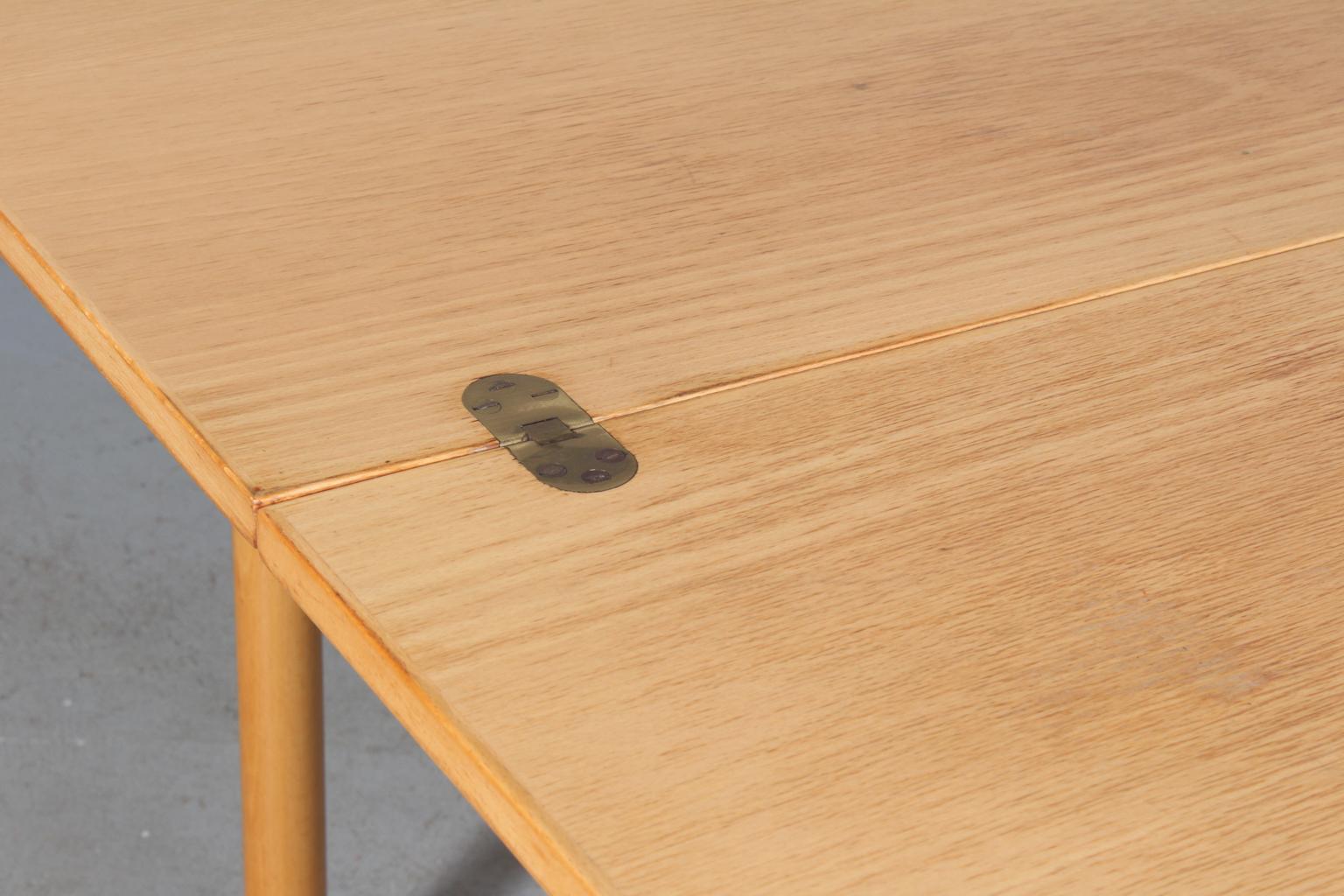 Børge Mogensen Folding Table 1