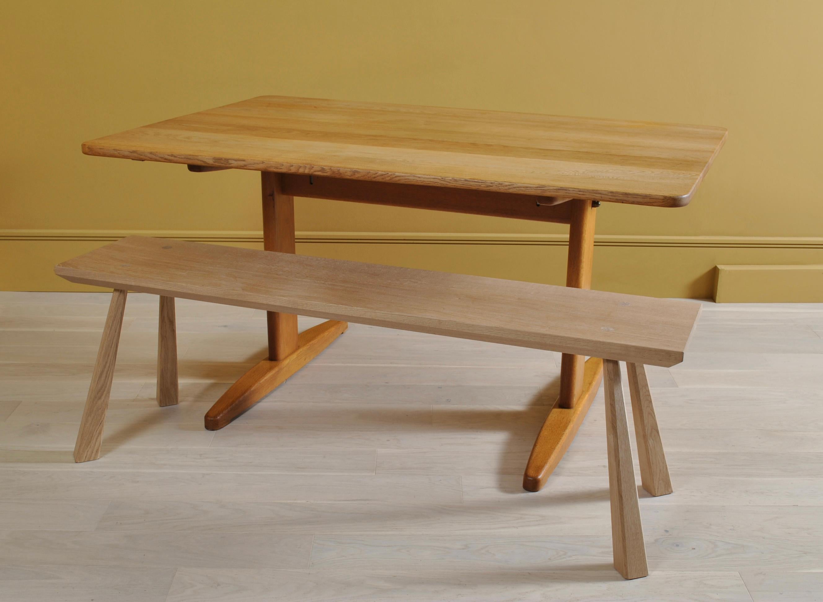 Classic ‘Shaker’ table designed by Børge Mogensen for C.M. Madsen, Denmark, circa 1960.
Paired here with one of our raw oak staked legged benches, these can be color matched.
The table has 2 extending leaves at 50cm each. Solid and practical