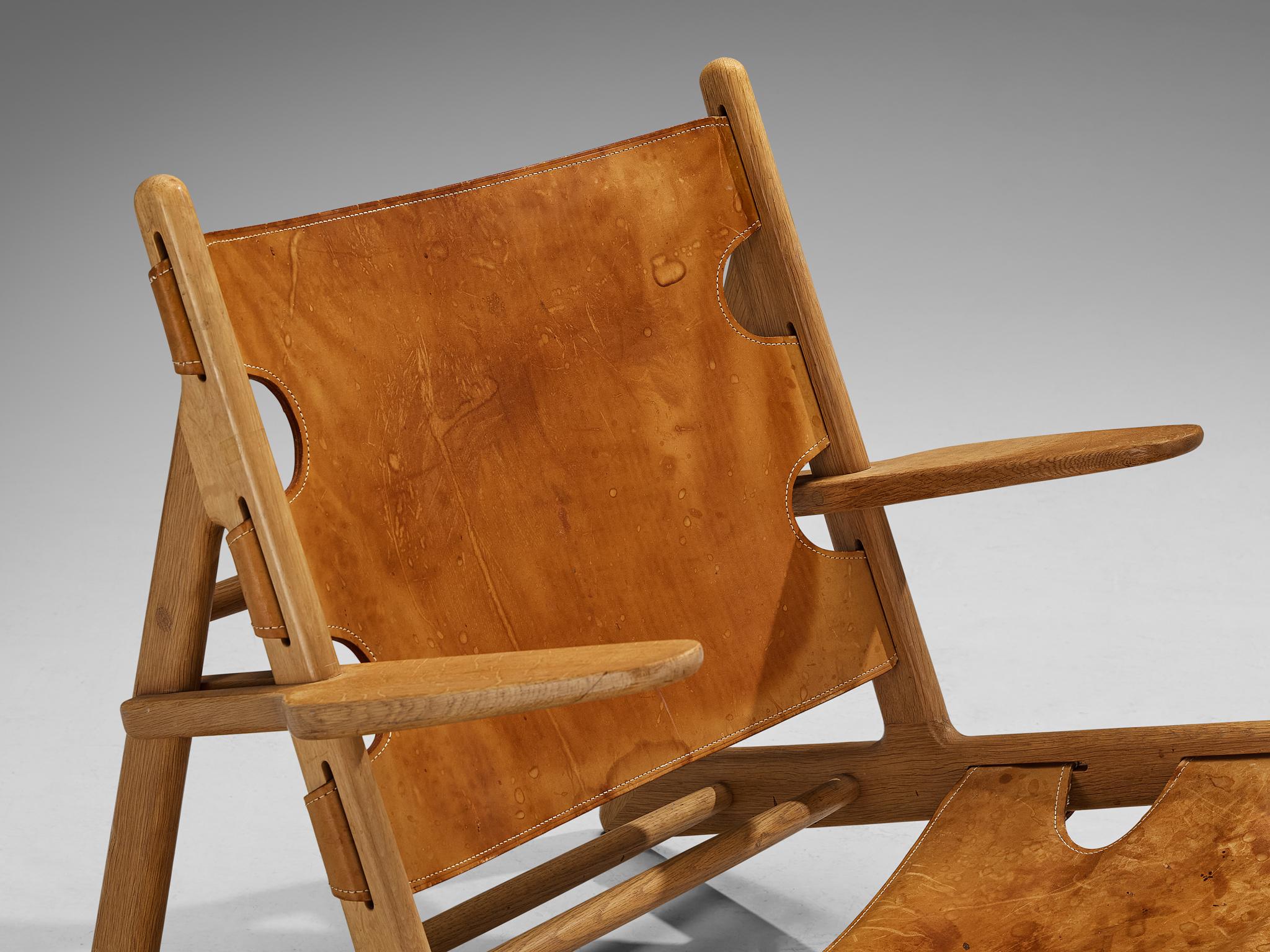 Mid-20th Century Børge Mogensen for Federicia Hunting Chair in Oak and Leather  For Sale