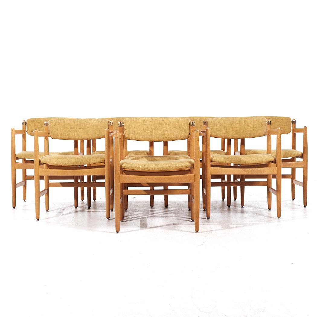 Børge Mogensen per Karl Andersson & Söner Sedie da pranzo danesi di metà secolo in Oak - Set di 8

Ogni sedia misura: 24 di larghezza x 21 di profondità x 29,5 di altezza, con un'altezza della seduta di 17,75 e un'altezza dei braccioli/spazio della