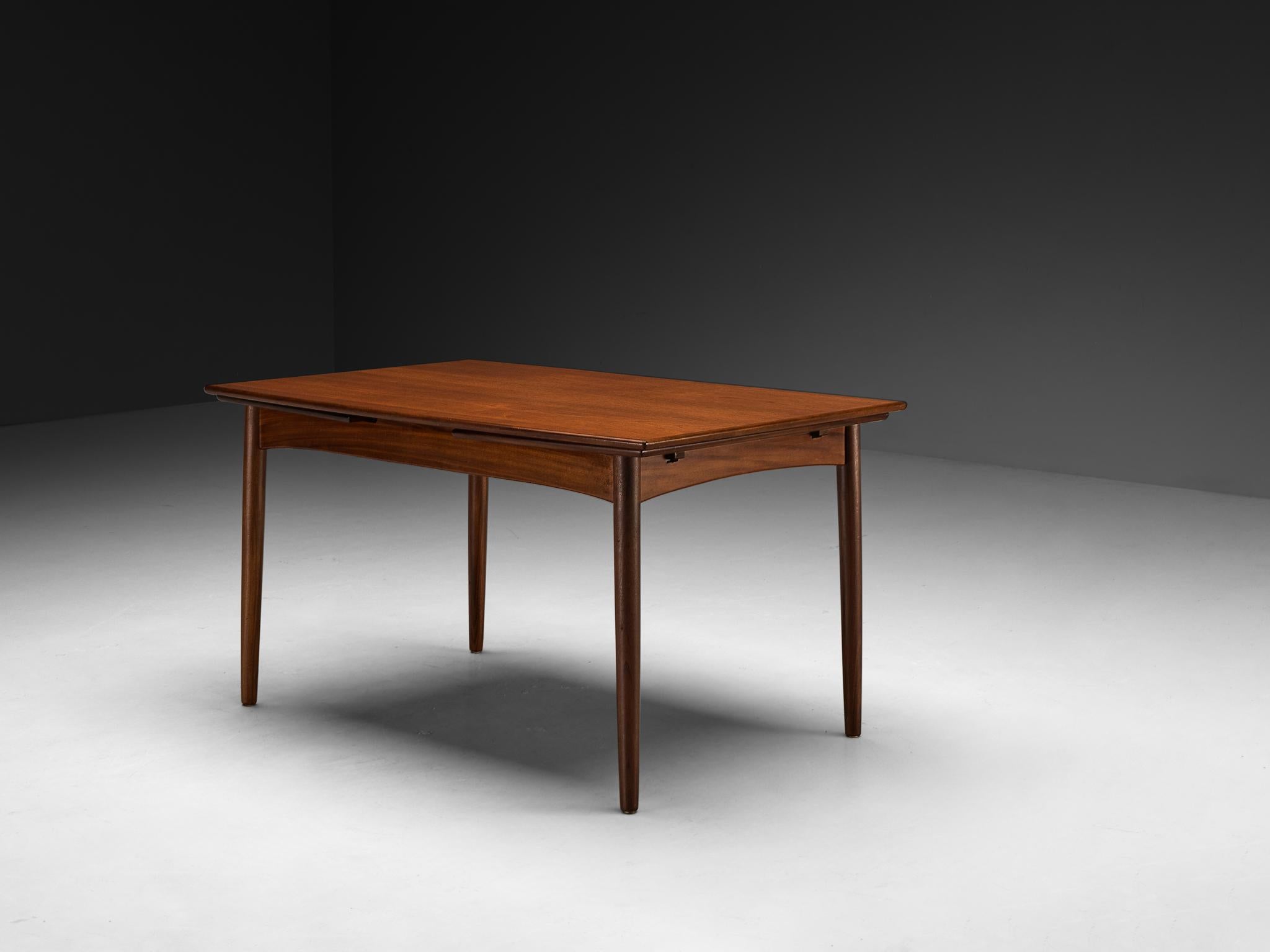 Teck Børge Mogensen pour Søborg Møbelfabrik Table à manger extensible en teck en vente