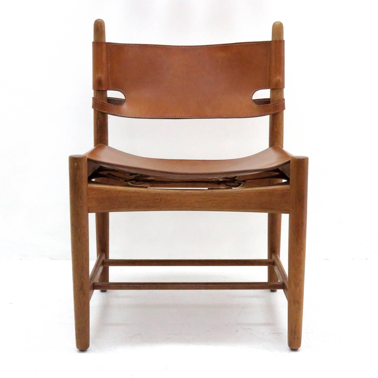 Wonderful set of Børge Mogensen 'Hunting' chairs, model no. 3251 for Fredericia Furniture, with saddle leather on oak frames, great patina.