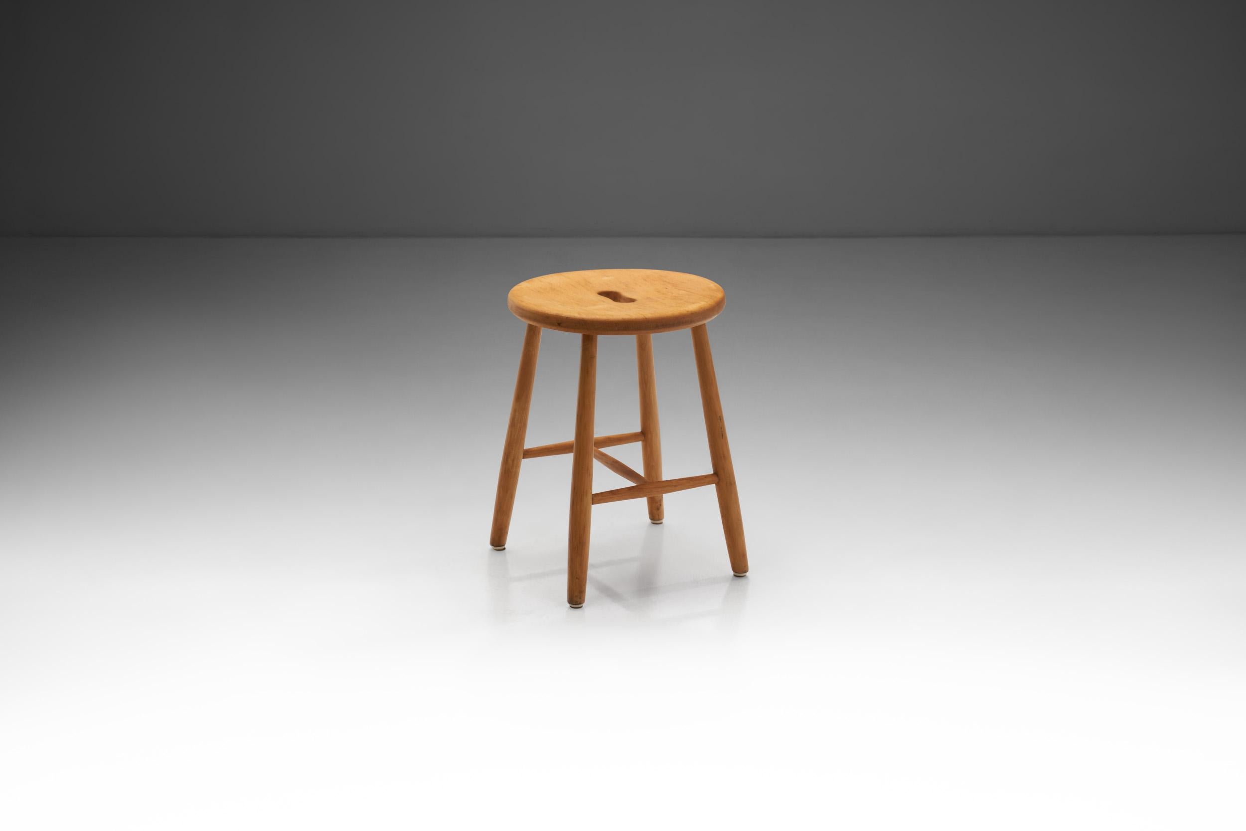 Designed by Børge Mogensen in 1955, the “J27” stool remains a solid and practical piece. With a multitude of purposes, form and function remain at the forefront of this design. Almost everyone in Denmark has experienced Børge Mogensen’s designs –
