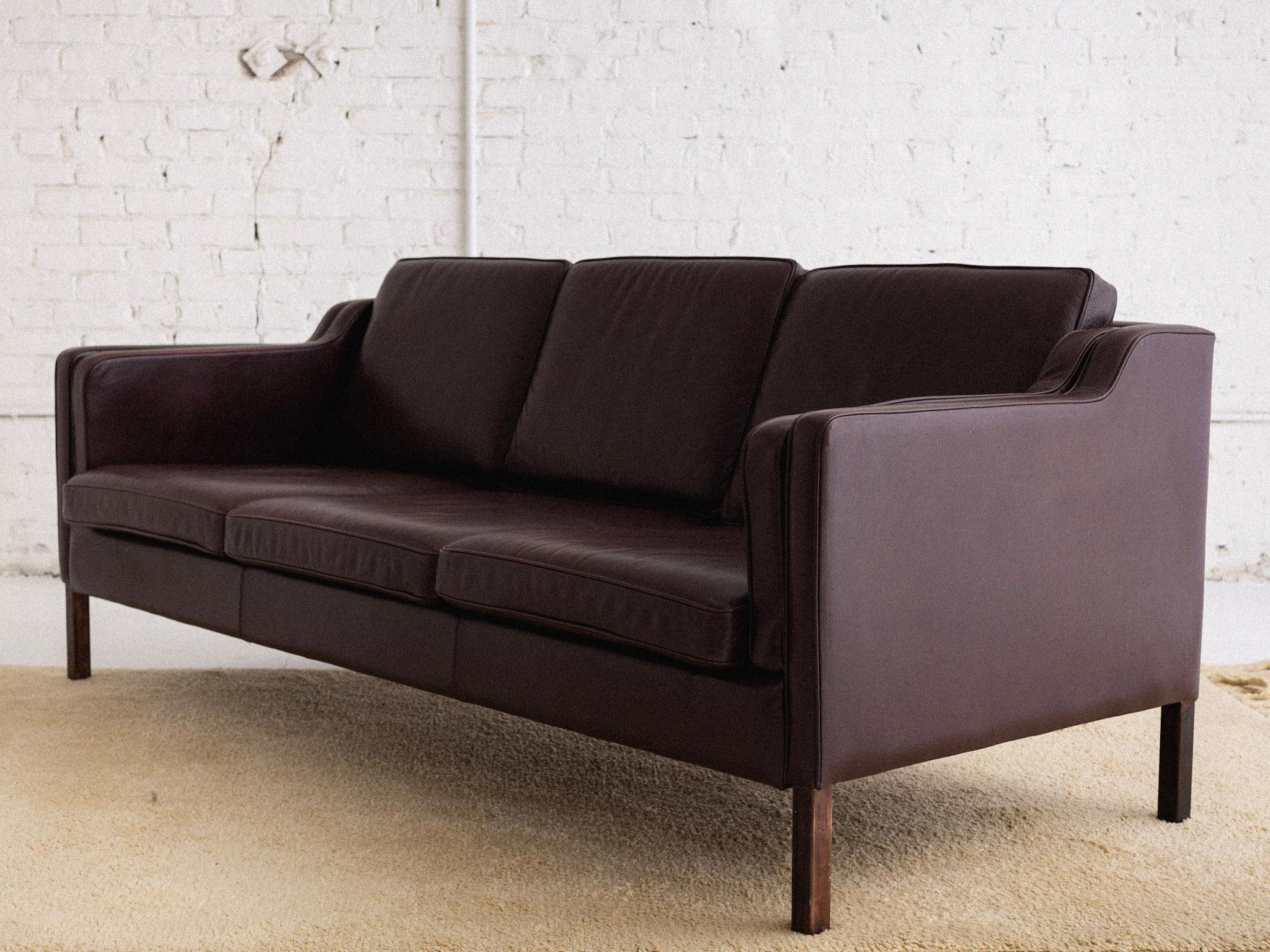 Børge Mogensen Leather 2213 Sofa for Stouby 8