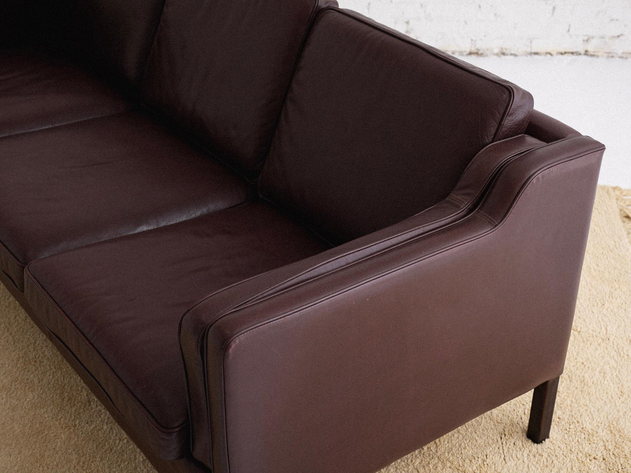 Børge Mogensen Leather 2213 Sofa for Stouby 9