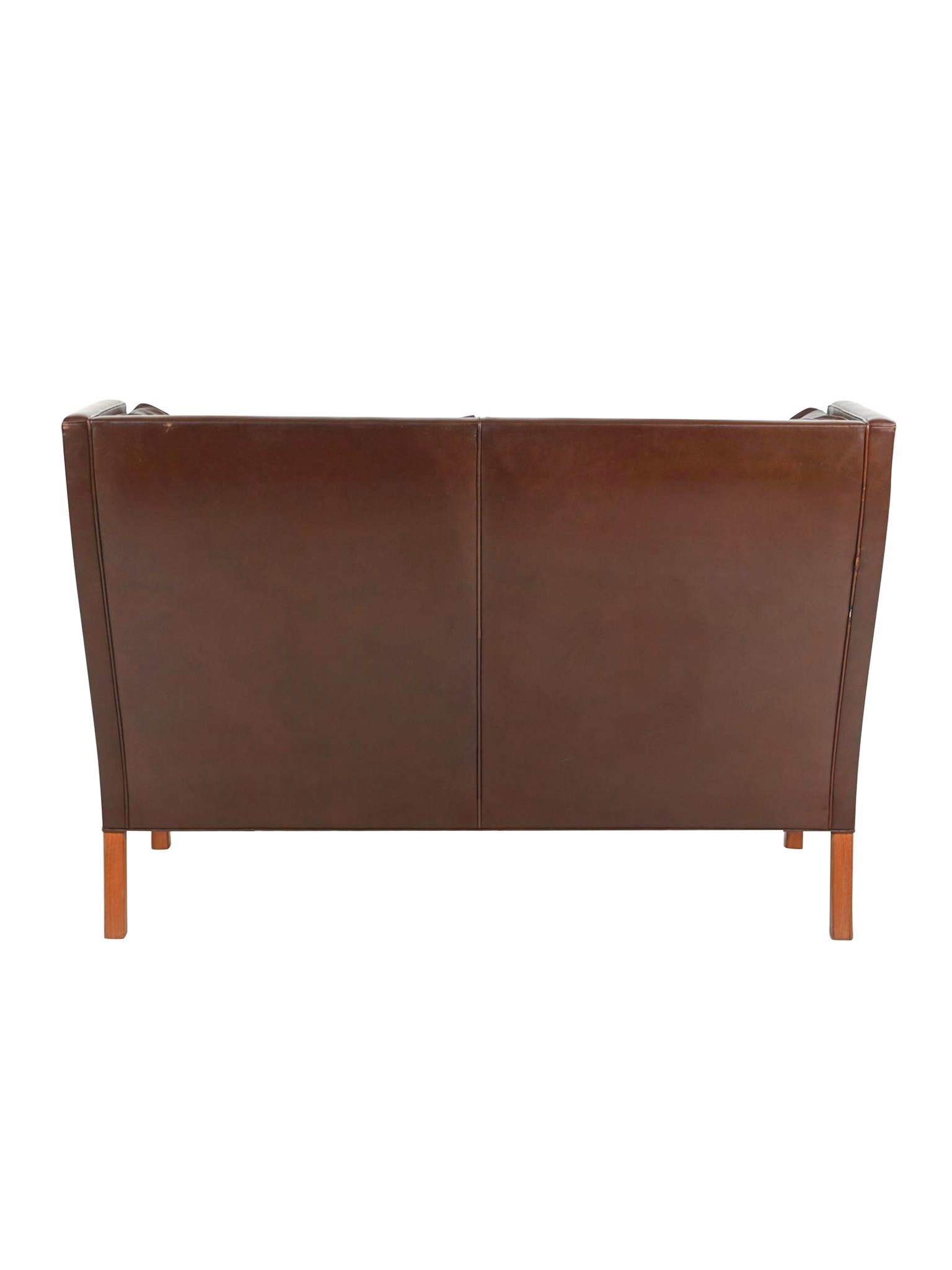 Børge Mogensen Leather Coupé Sofa Model 2192 For Sale 5