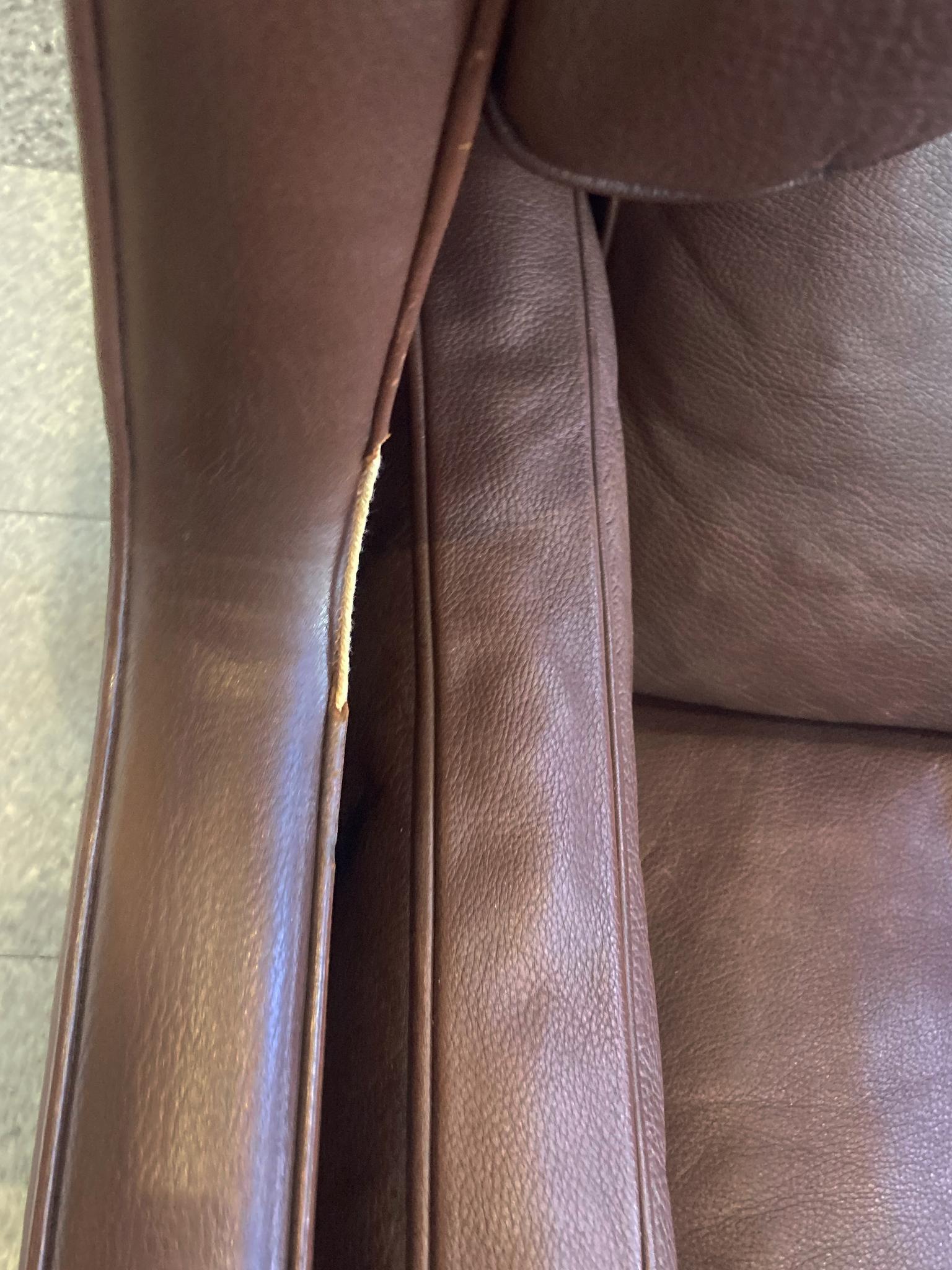 Børge Mogensen Leather Coupé Sofa Model 2192 3