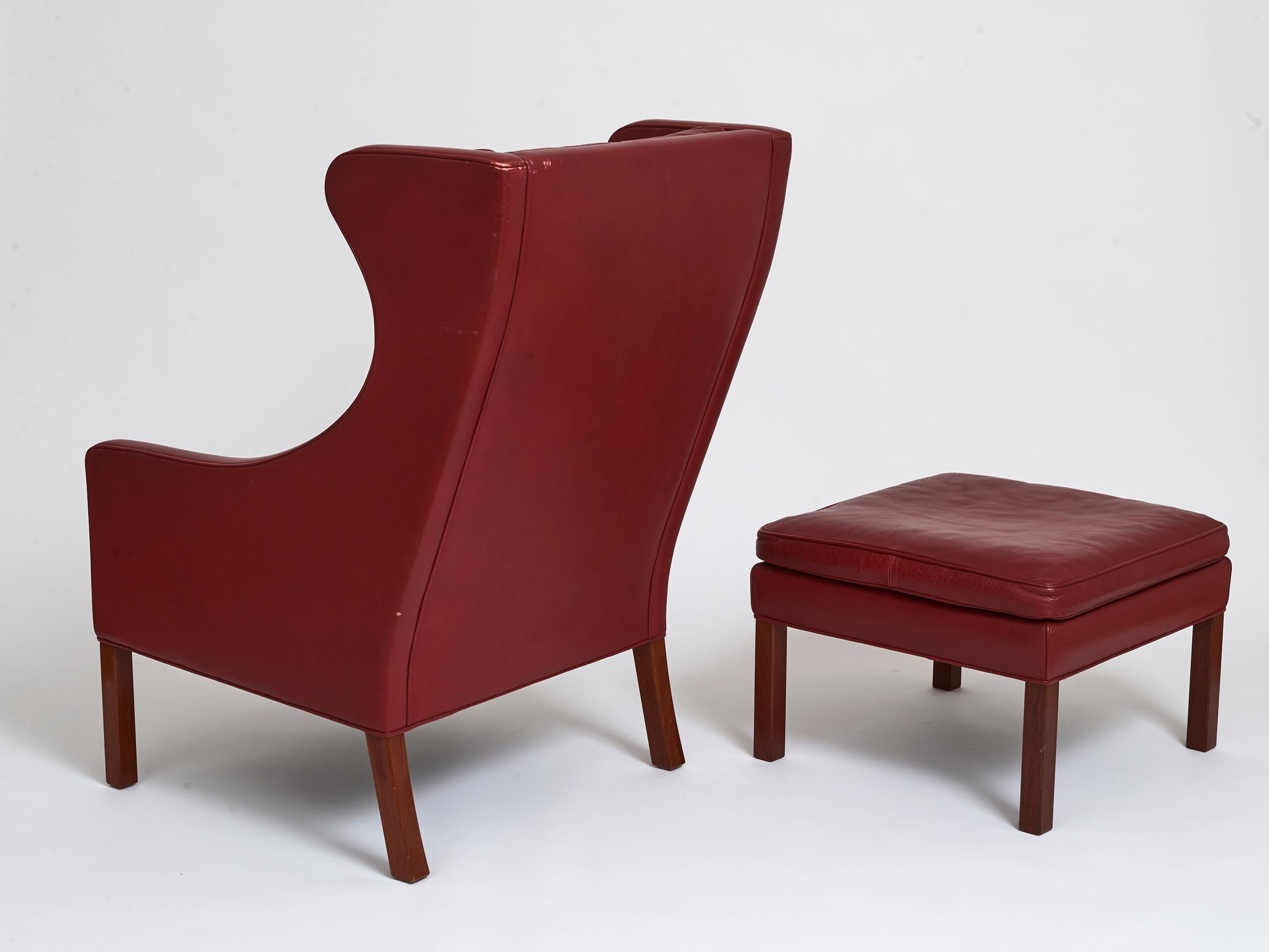 Leather Børge Mogensen Lounge Chair 2204 and Footstool 2202