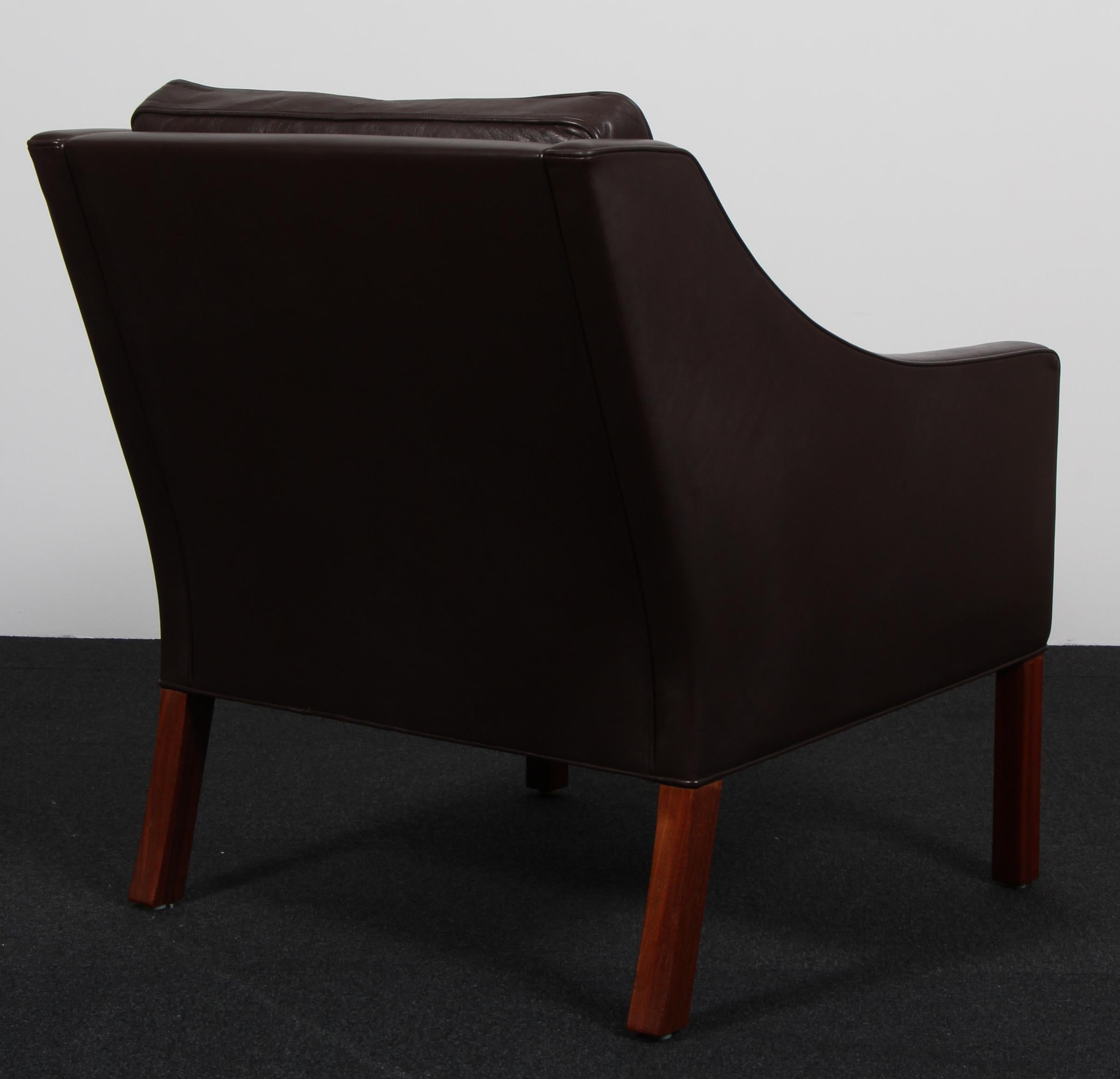 Mid-20th Century Børge Mogensen Lounge Chair, model 2207, original upholstery For Sale