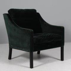 Børge Mogensen Lounge Chair, model 2207, original velvet upholstery