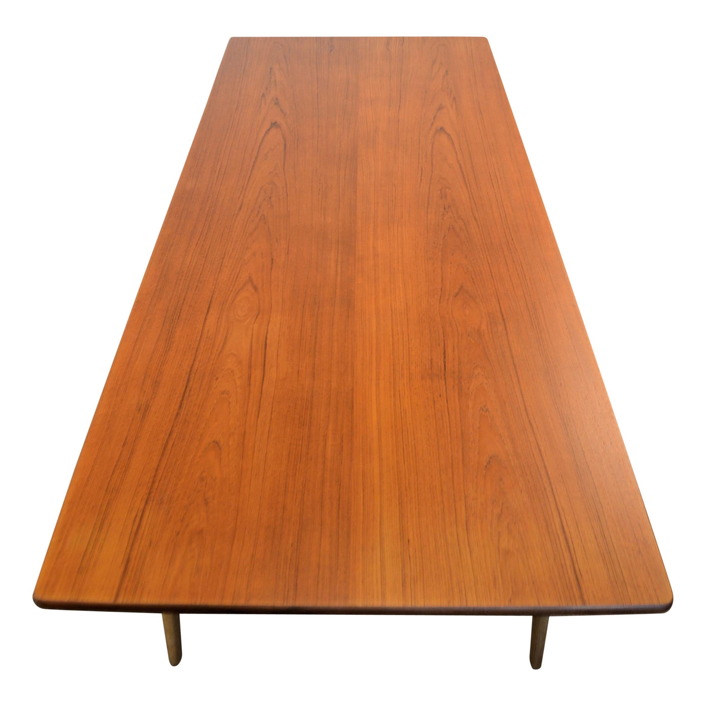 Børge Mogensen Low Dining Table, Model 281 3