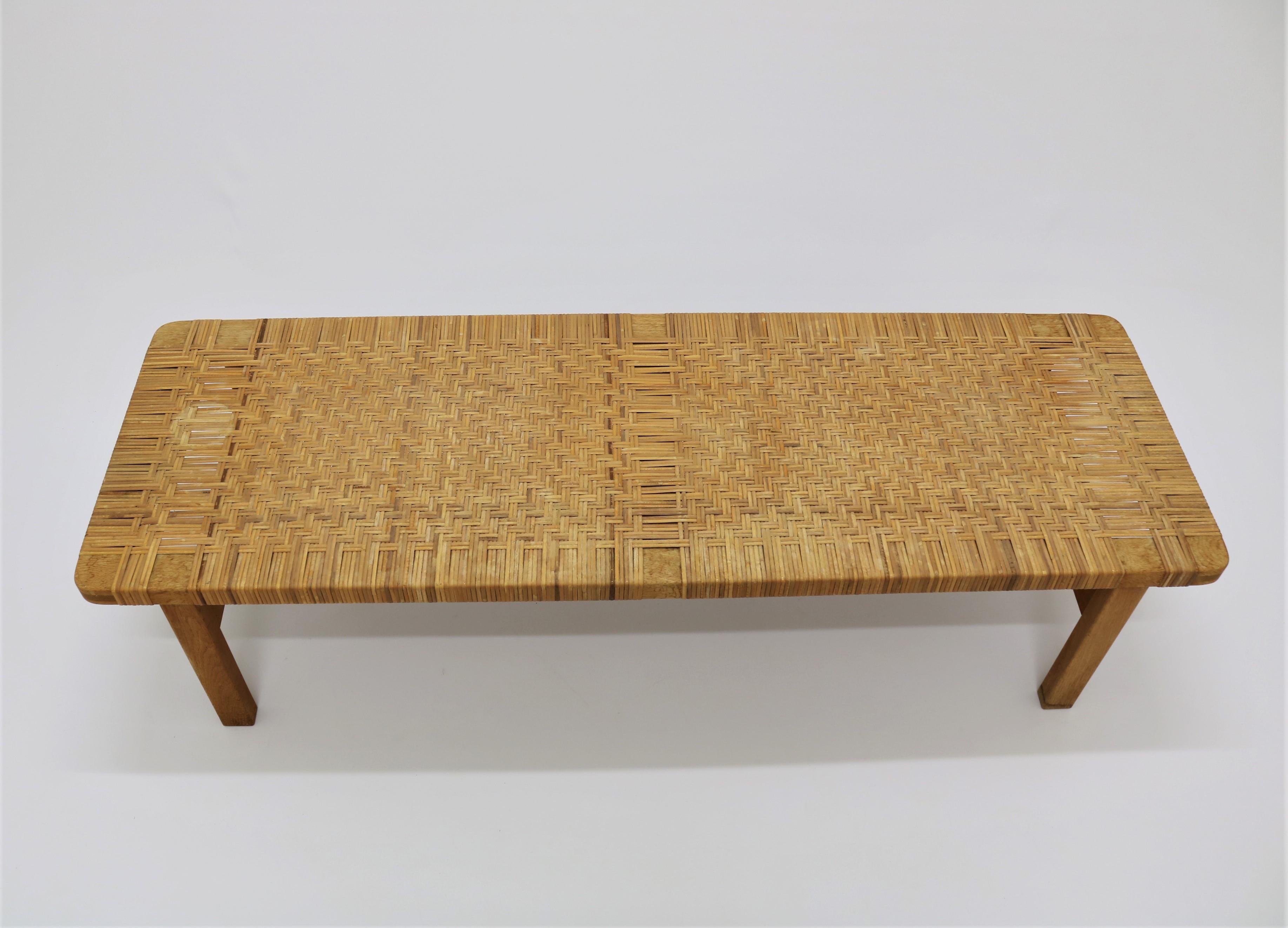 Børge Mogensen Mid-Century Modern Bench/Table in Oak and Cane, Model 5272 In Good Condition In Odense, DK