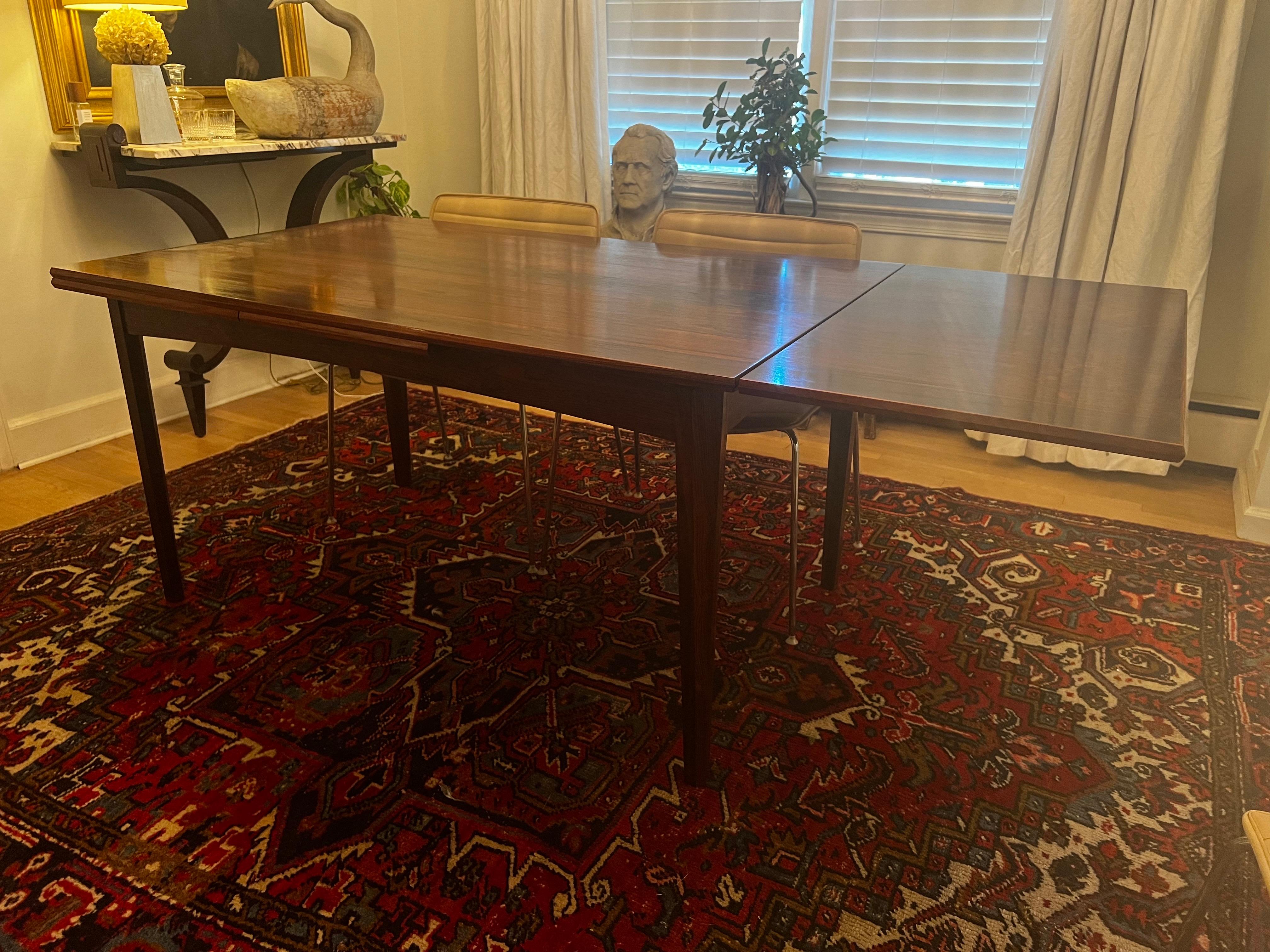 Mesa de comedor extensible Børge Mogensen Mid Century Modern Palisandro en Bueno estado para la venta en Los Angeles, CA
