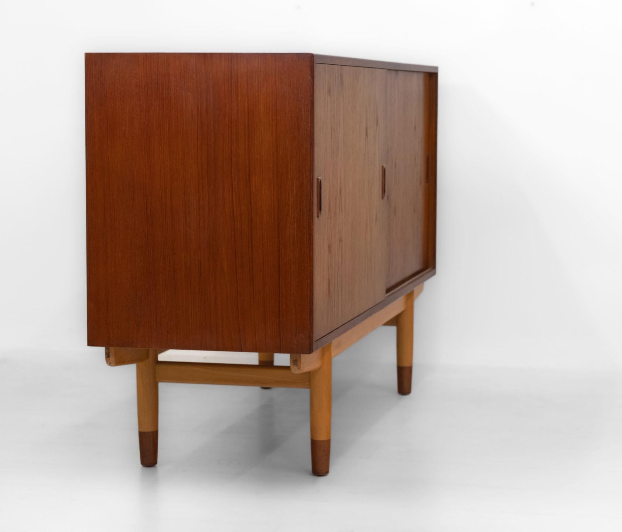 Børge Mogensen Mid Century Sideboard für Soborg Mobler Modell 160 im Angebot 8