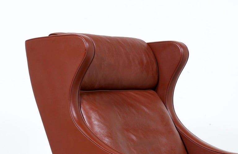 Børge Mogensen Model-2204 Cognac Leather Wing Chair for Fredericia Stolefabrik In Excellent Condition For Sale In Los Angeles, CA
