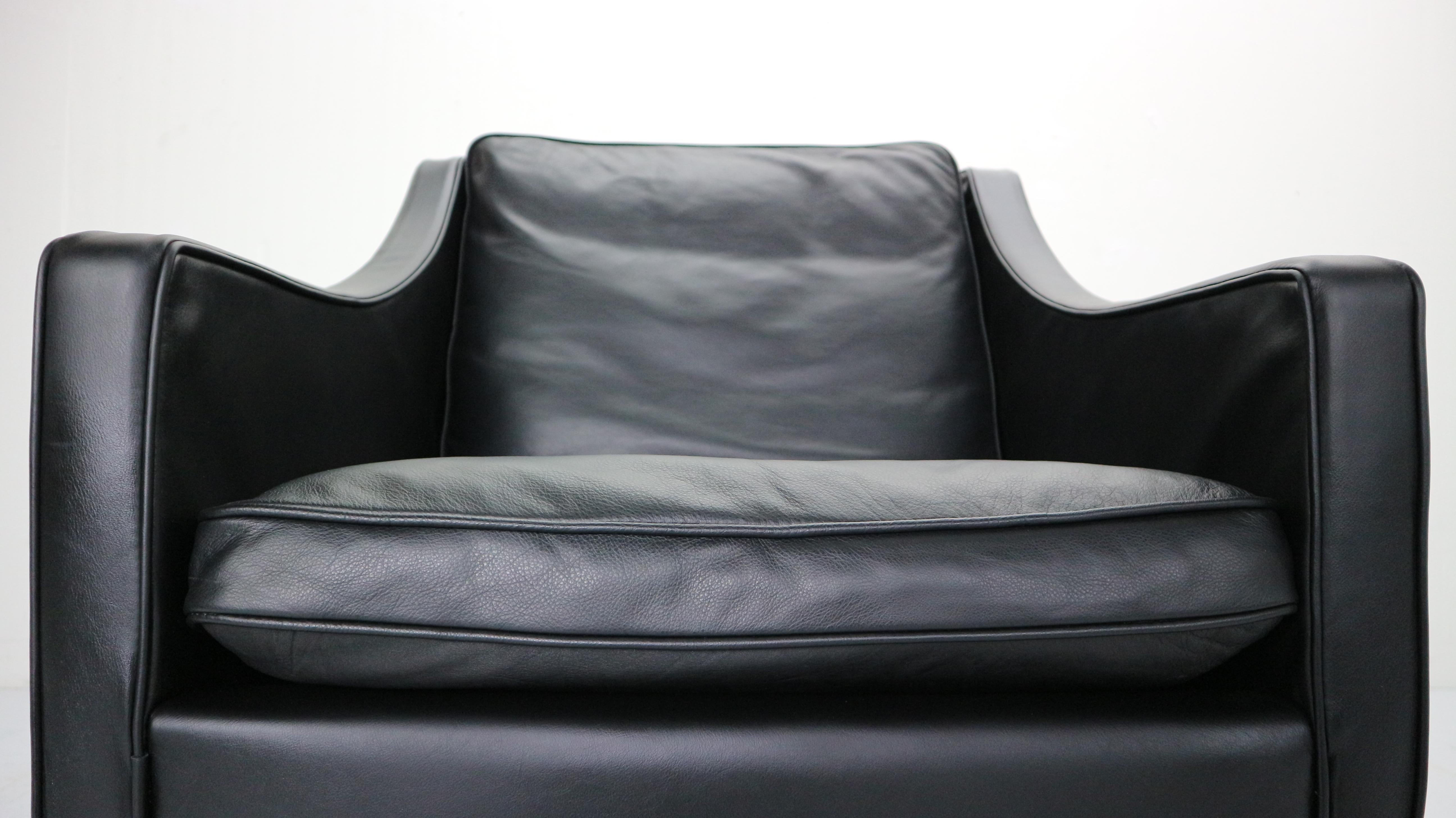 Børge Mogensen Model #2207 Black Leather Lounge Chair, 1960s Denmark 6