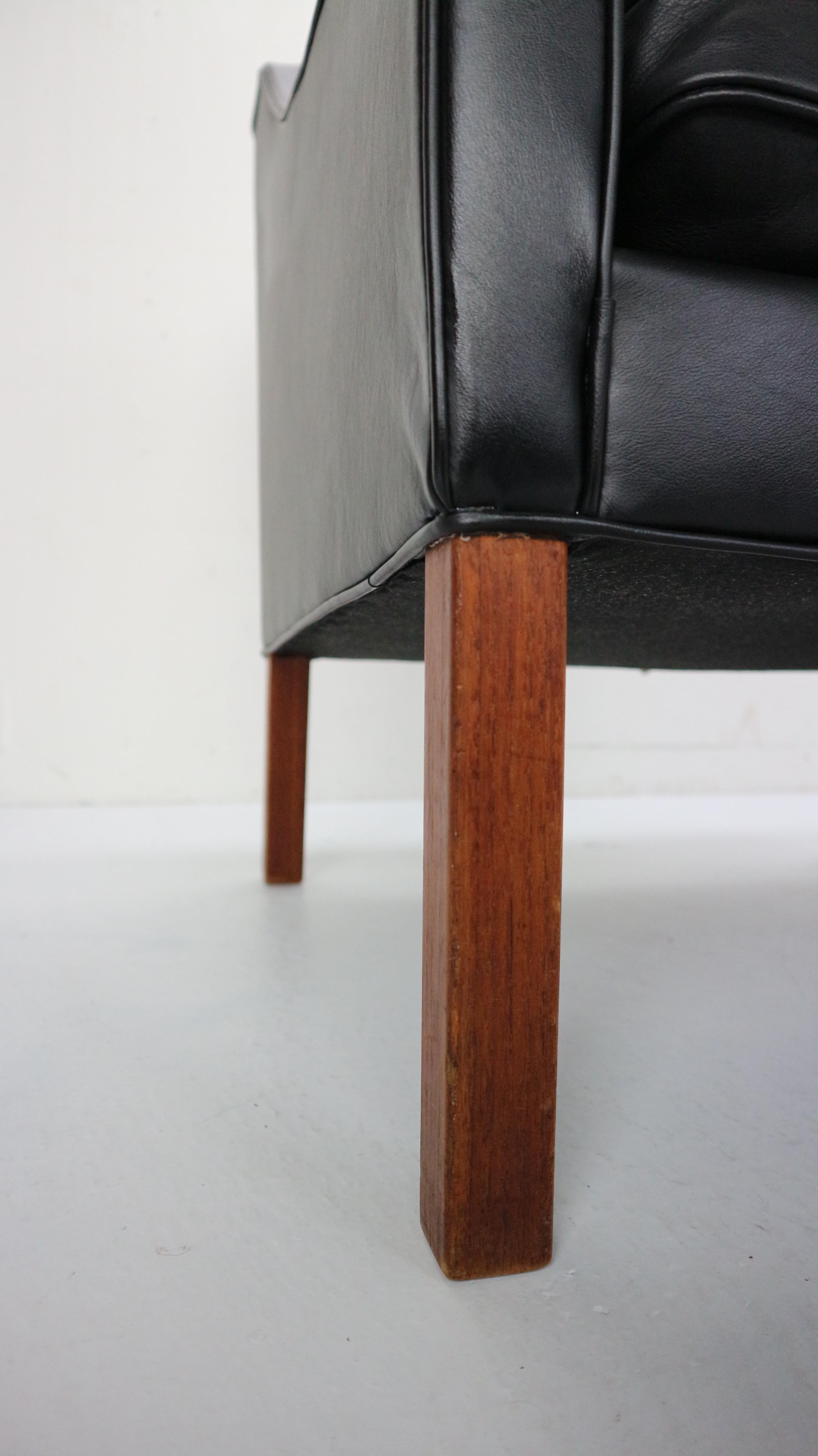 Børge Mogensen Model #2207 Black Leather Lounge Chair, 1960s Denmark 7