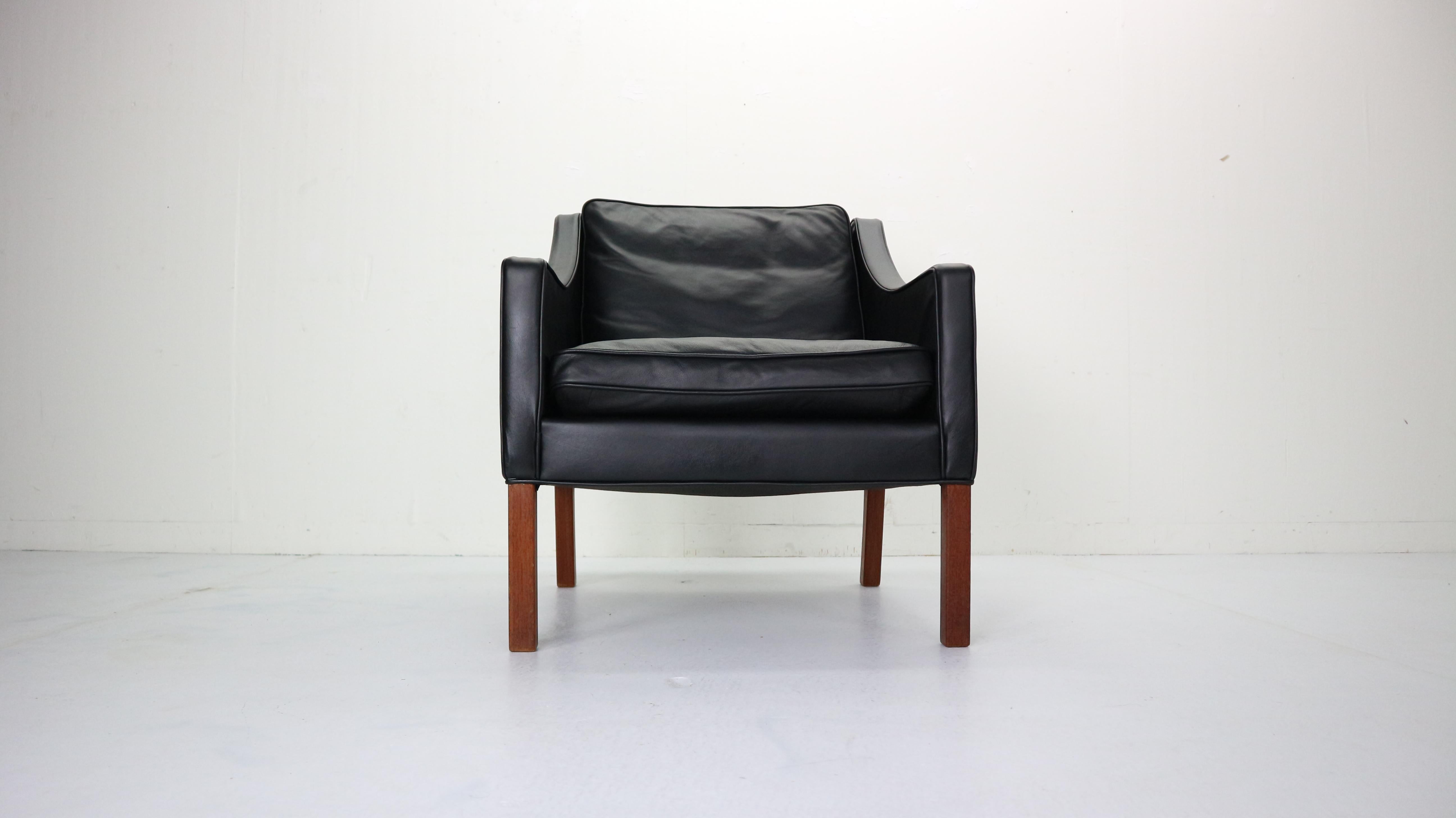 Danish Børge Mogensen Model #2207 Black Leather Lounge Chair, 1960s Denmark