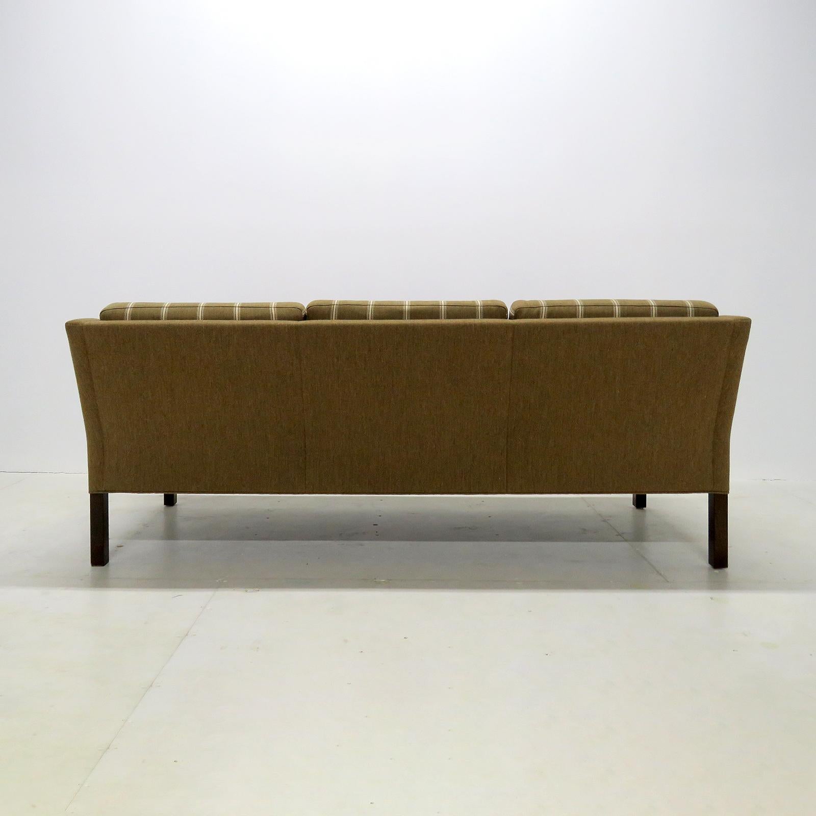 Børge Mogensen Modell #2223 Dreisitziges Sofa, 1960 (Wolle)