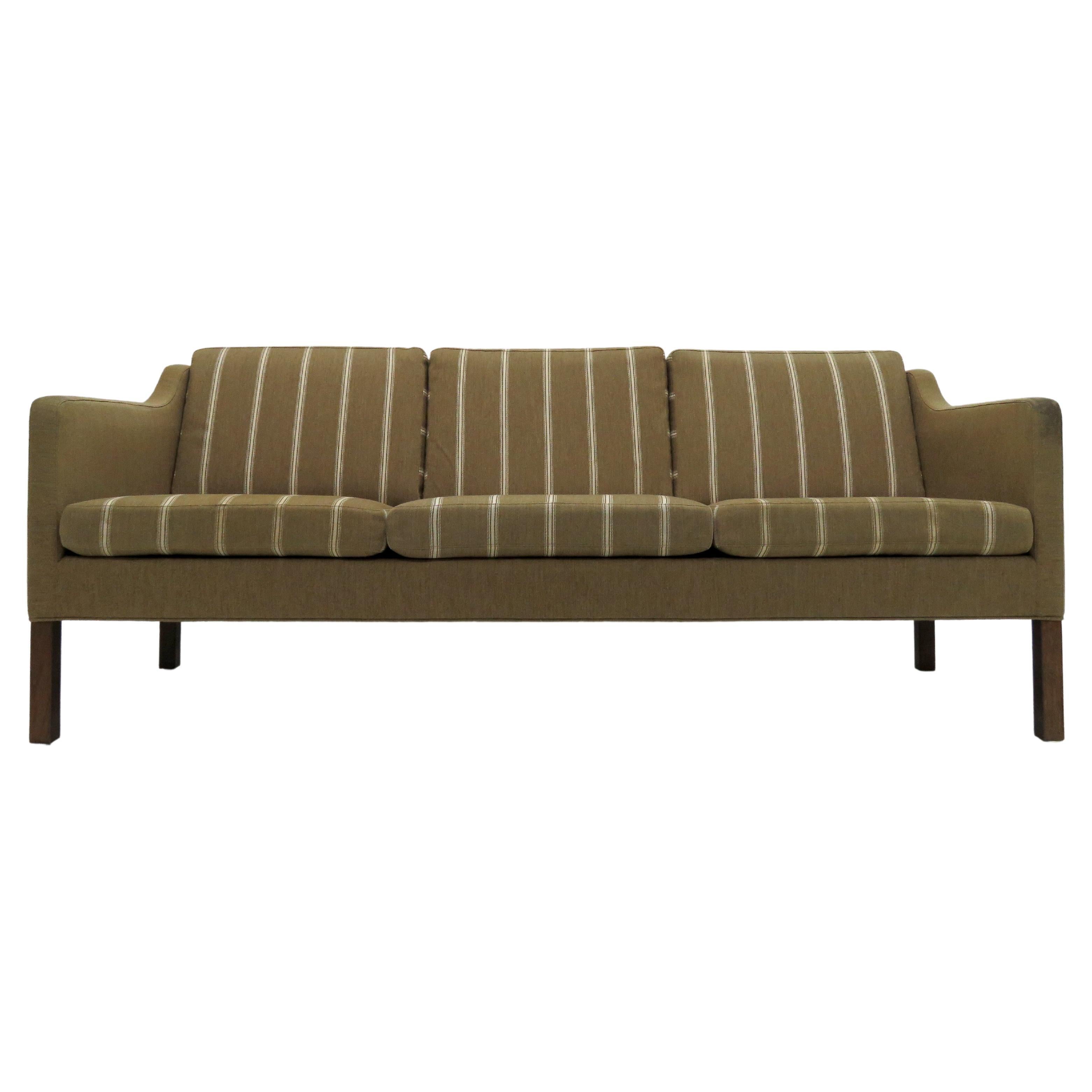 Børge Mogensen Modell #2223 Dreisitziges Sofa, 1960