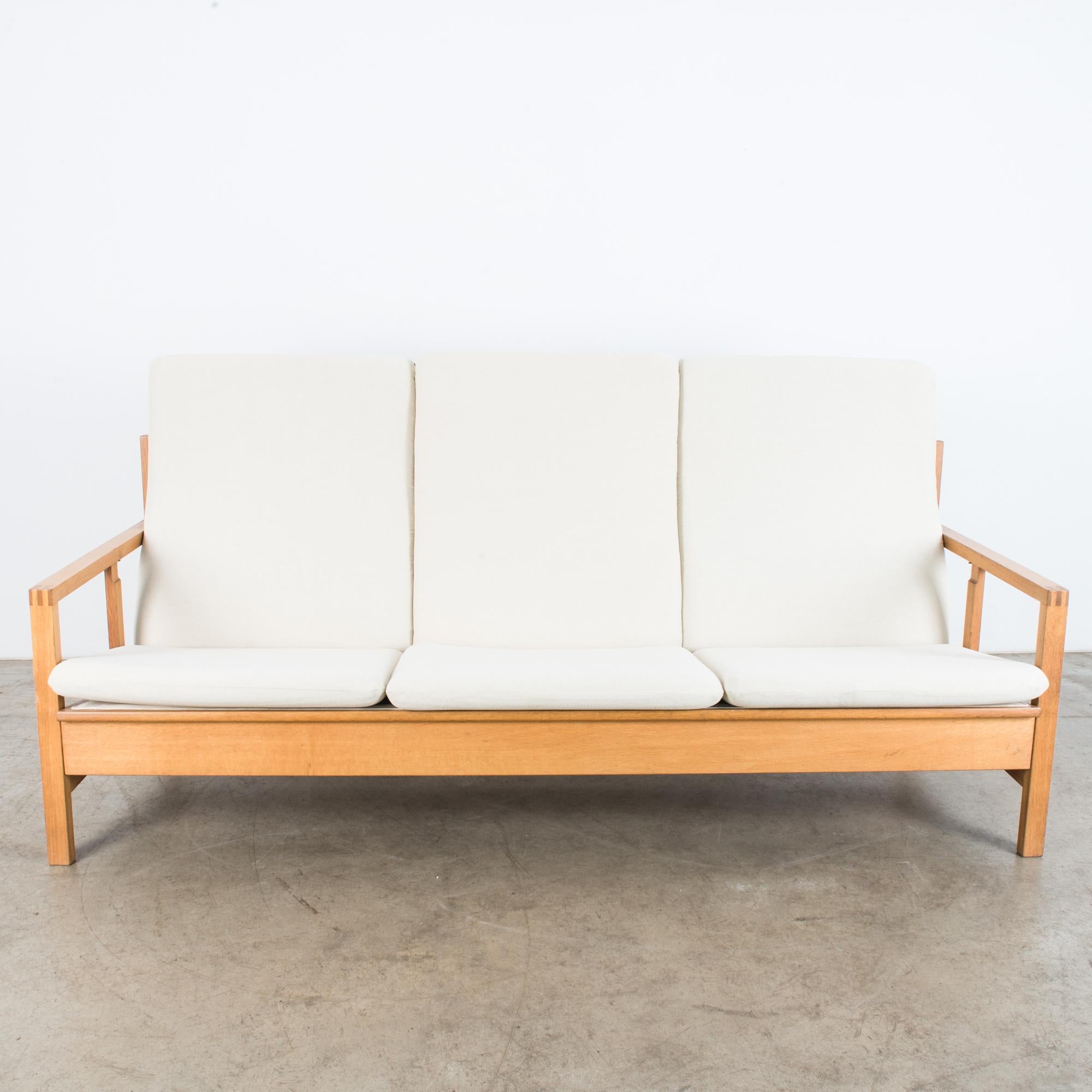 Børge Mogensen Model 2253 Oak Three Seat Sofa In Good Condition In High Point, NC