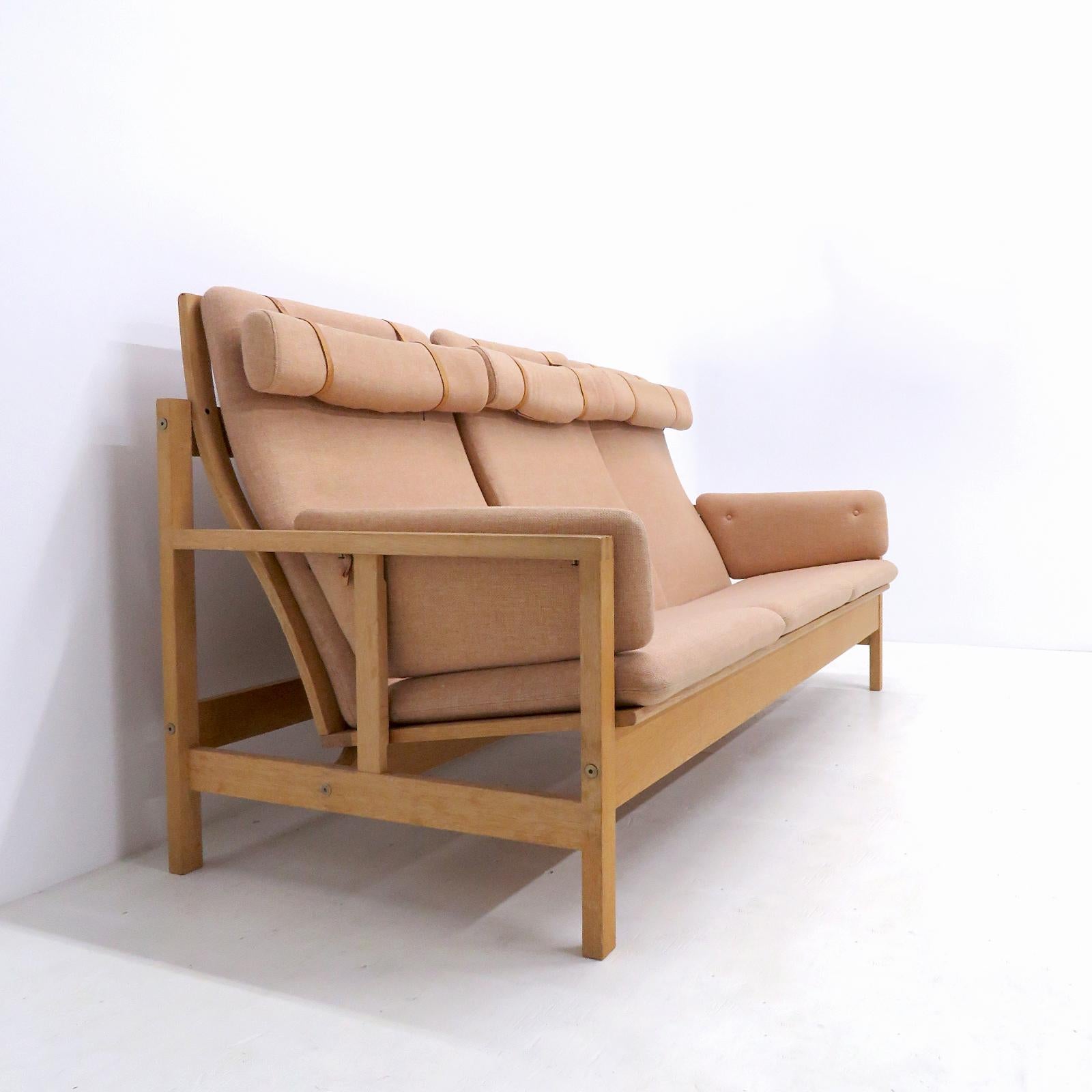 Børge Mogensen Modell #2253 Dreisitziges Sofa, 1960 (Skandinavische Moderne) im Angebot