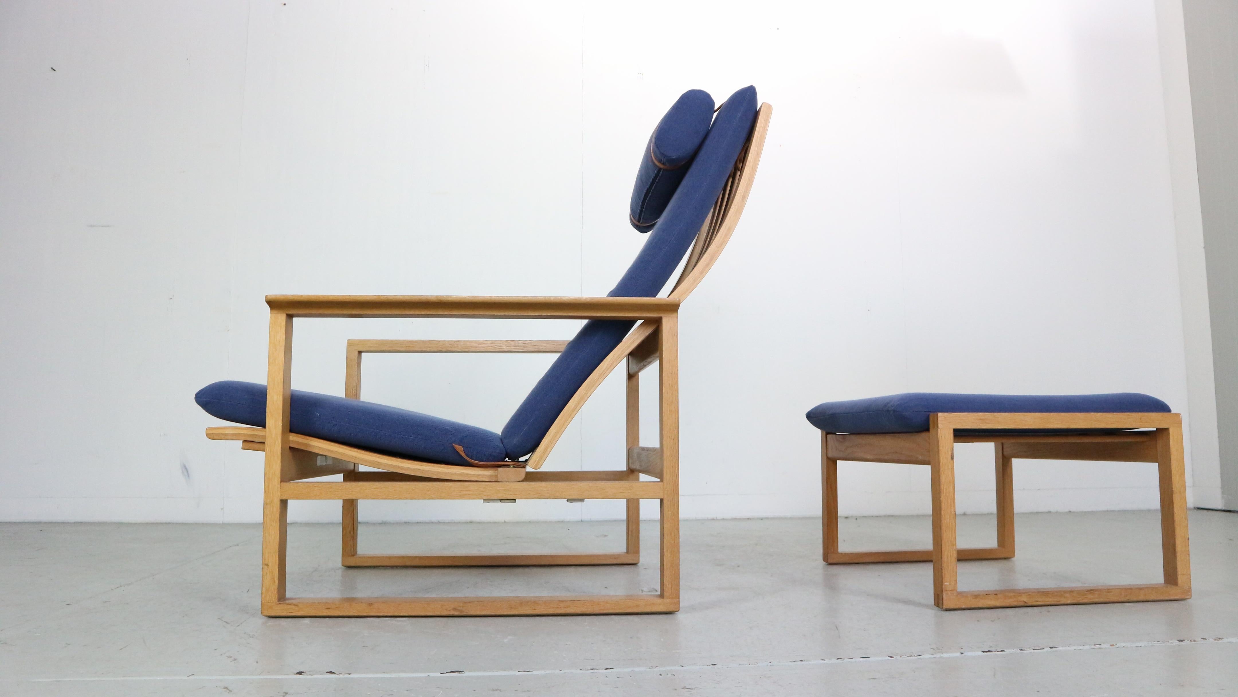 Milieu du XXe siècle Chaise longue Børge Mogensen modèle 2254 et pouf 