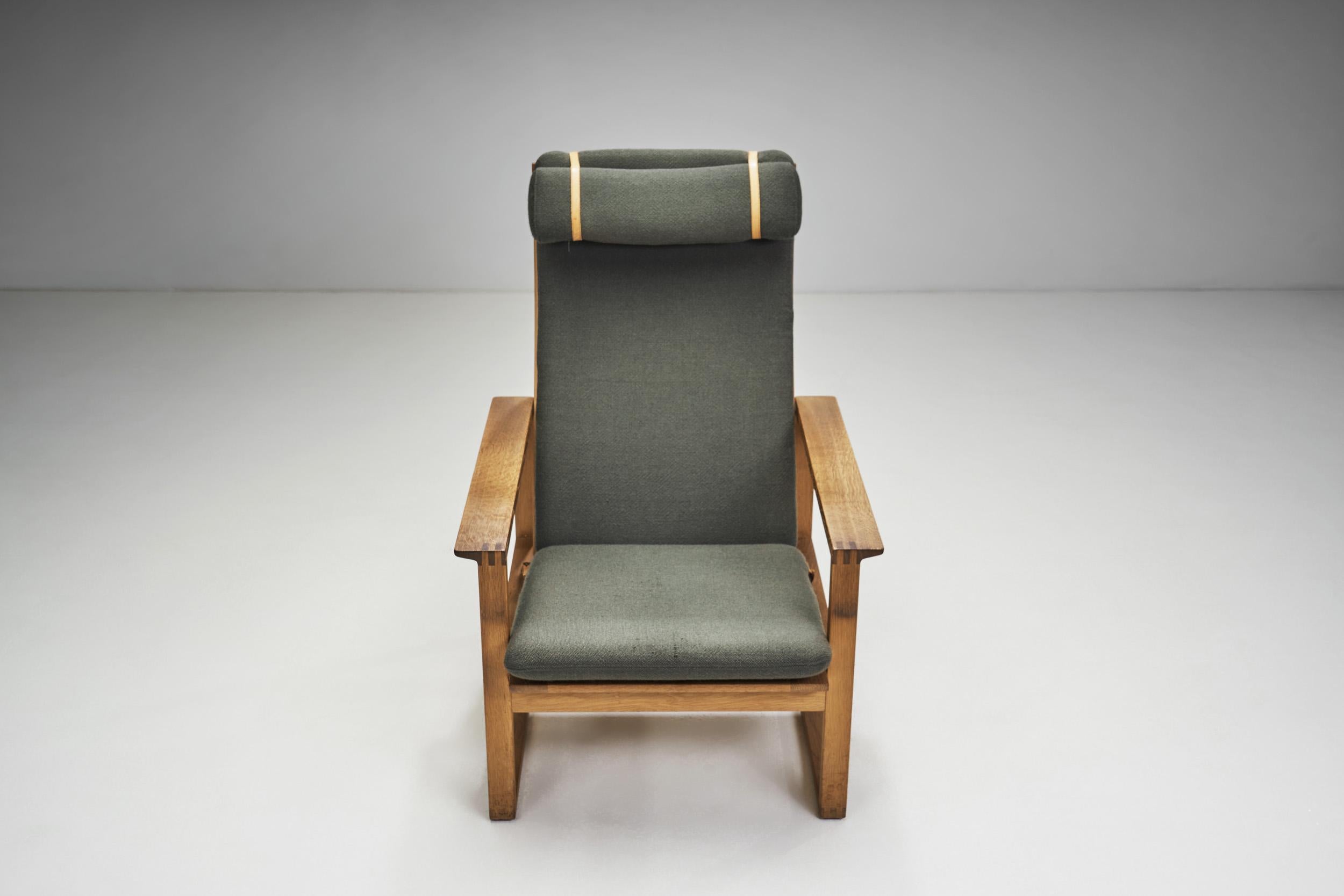 20th Century Børge Mogensen “Model 2254” Lounge Chair and 