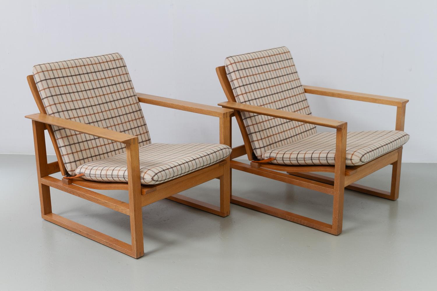 Chaises longues Børge Mogensen modèle 2256, années 1960. Ensemble de 2. en vente 1