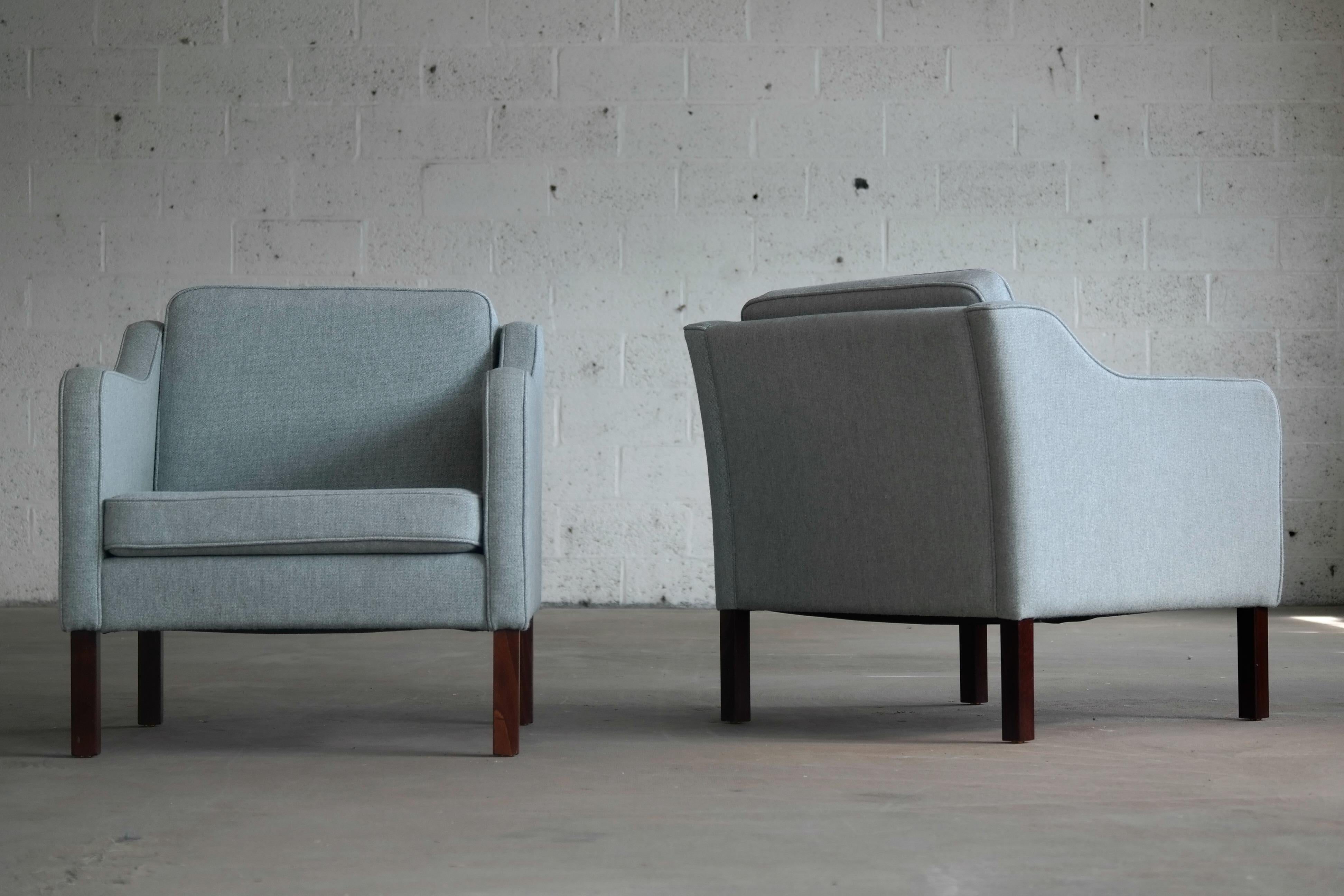 Mid-20th Century Børge Mogensen Model 2421 Style Danish Lounge Chairs in Cornflower Blue Wool