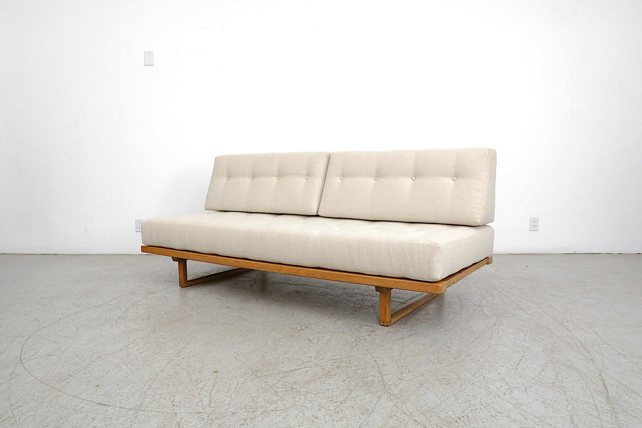Børge Mogensen Model 4312 Natural Oak Sofa Bed 10