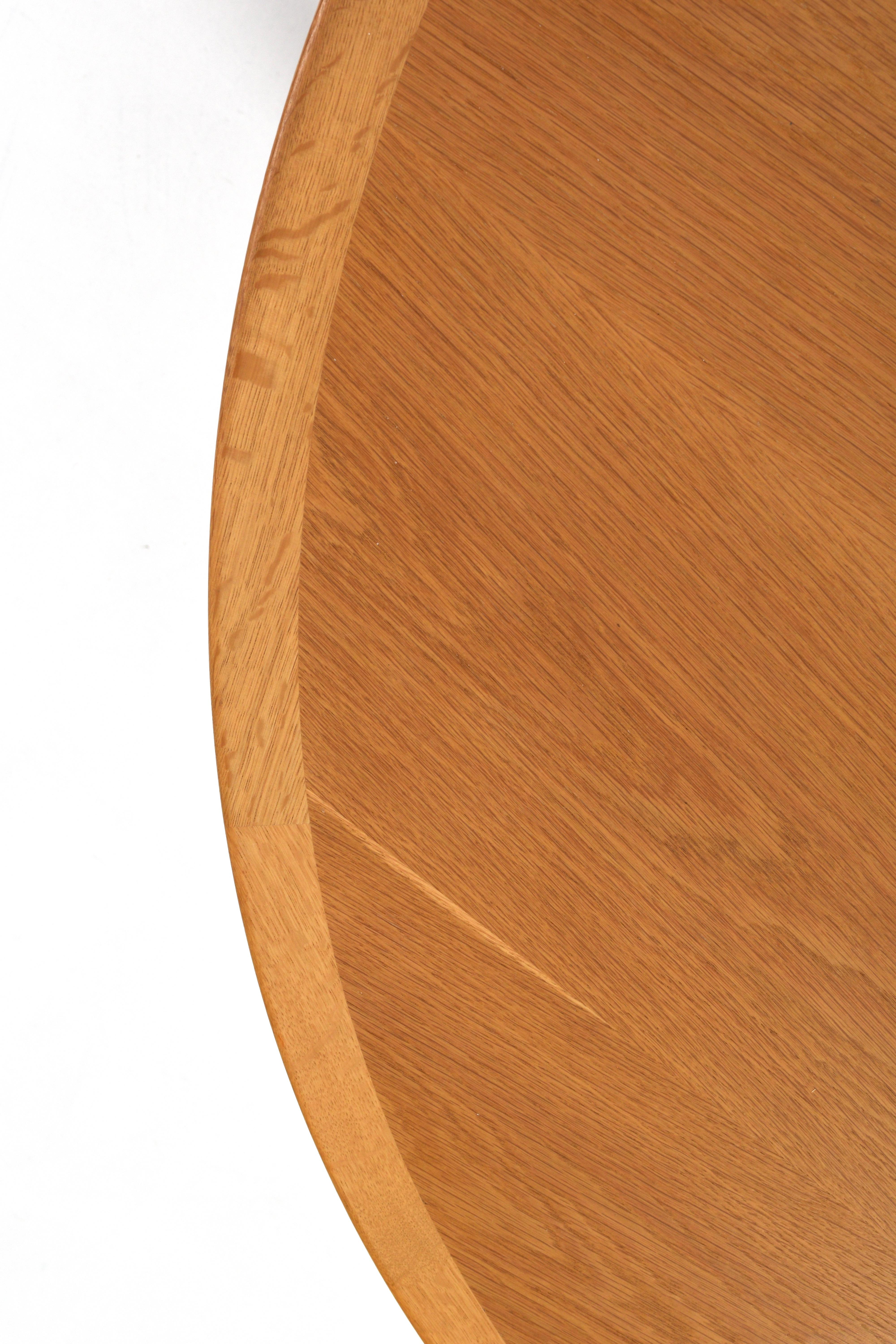 Danois Børge Mogensen Oak and Brass Expandable Dining Table, Denmark, 1960s en vente
