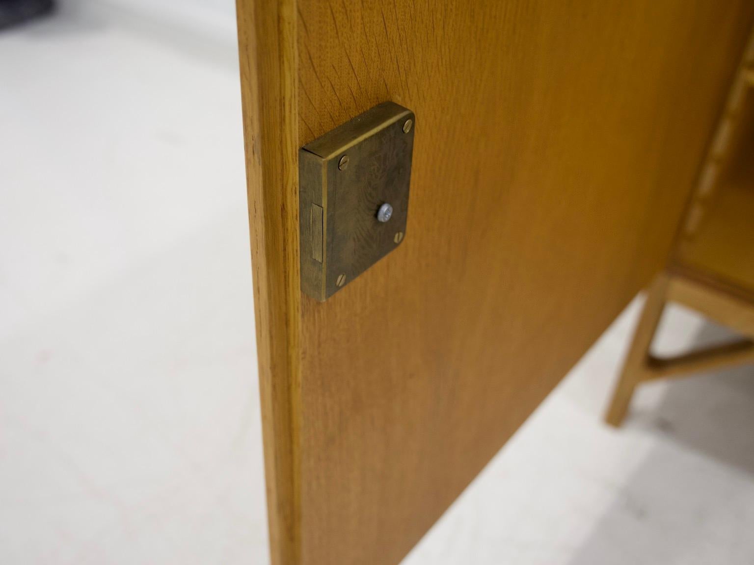 Børge Mogensen Oak Cabinet, Model 232 4