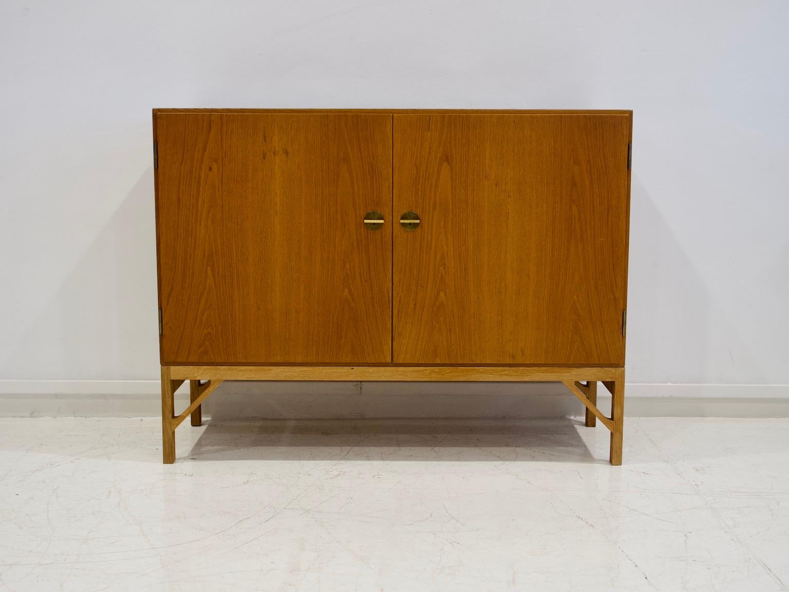 Scandinavian Modern Børge Mogensen Oak Cabinet, Model 232