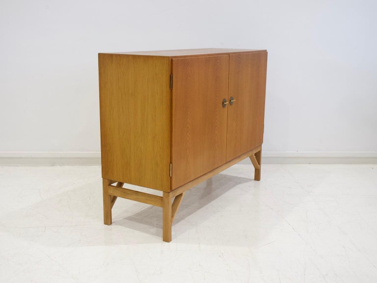 Børge Mogensen Oak China Cabinet, Model 232 For Sale 9