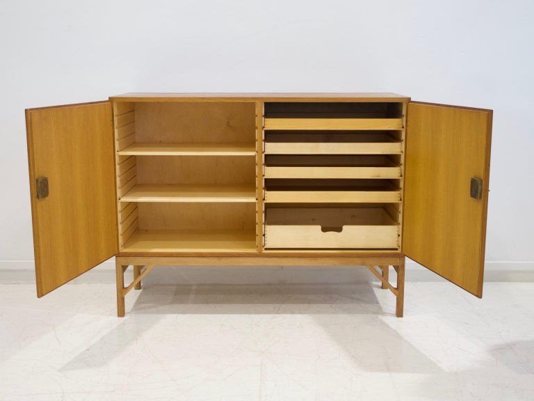Danish Børge Mogensen Oak China Cabinet, Model 232 For Sale