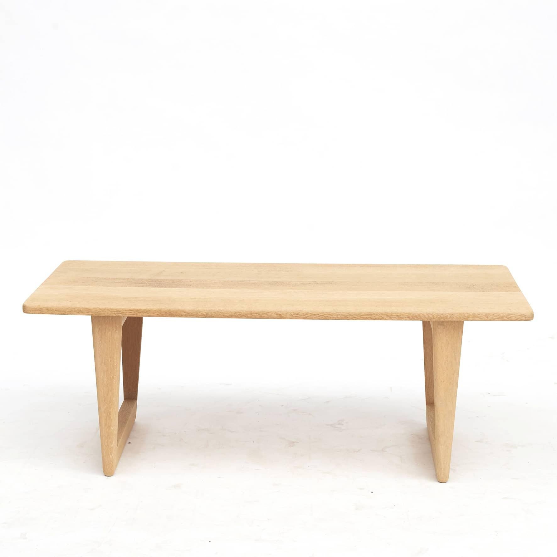 Børge Mogensen Oak Coffee Table Model 5261 For Sale 4