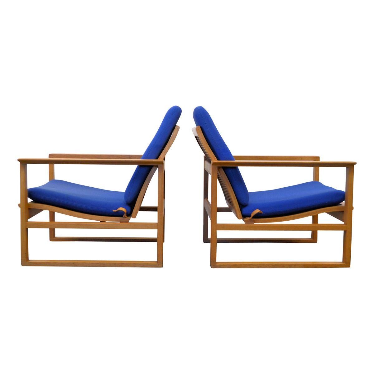 Børge Mogensen Oak Lounge Chairs Model 2256 For Sale 1