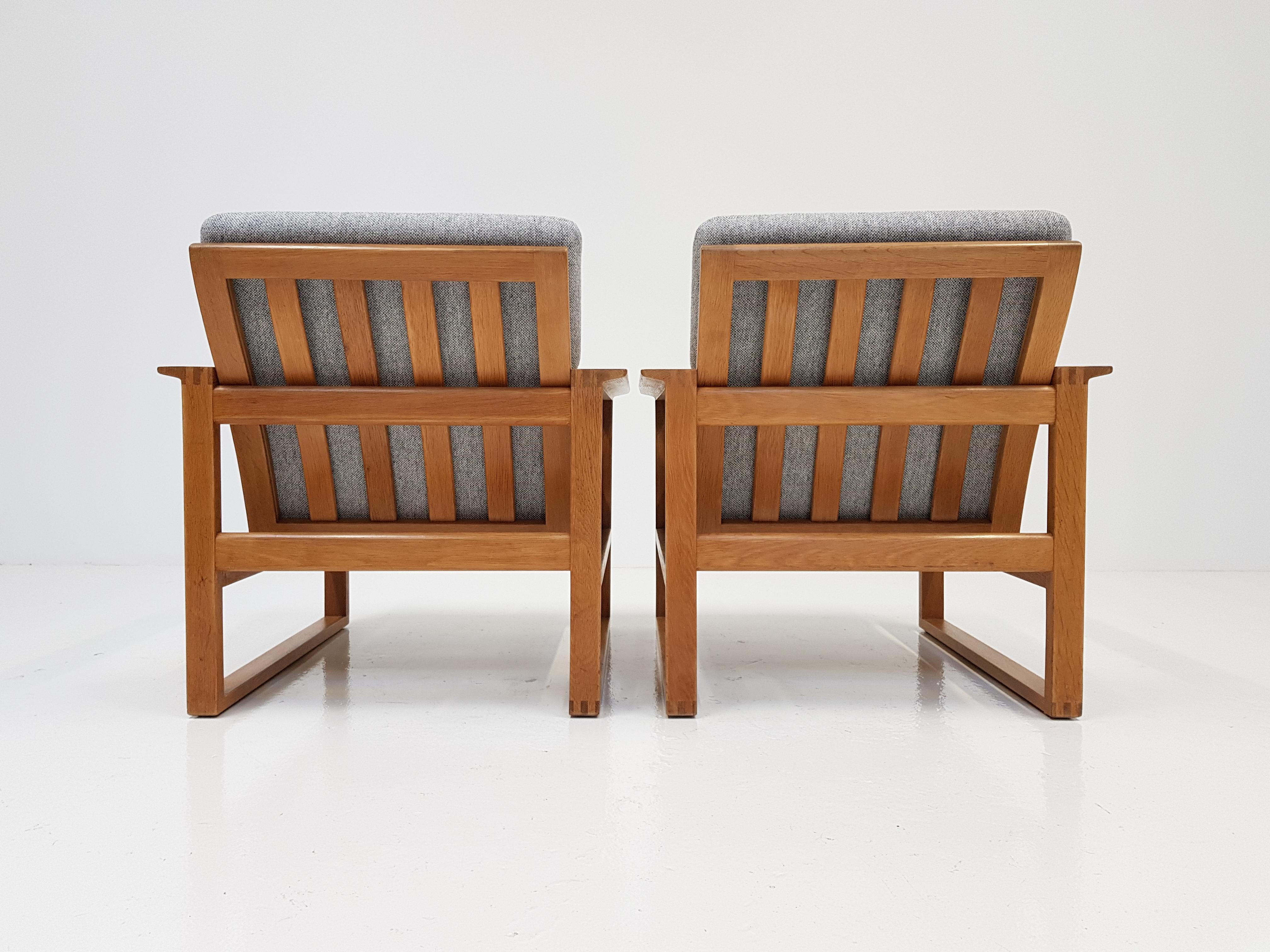 Børge Mogensen Oak Lounge Sled Chairs Designed 1956 for Frederica Stolefabrik 4
